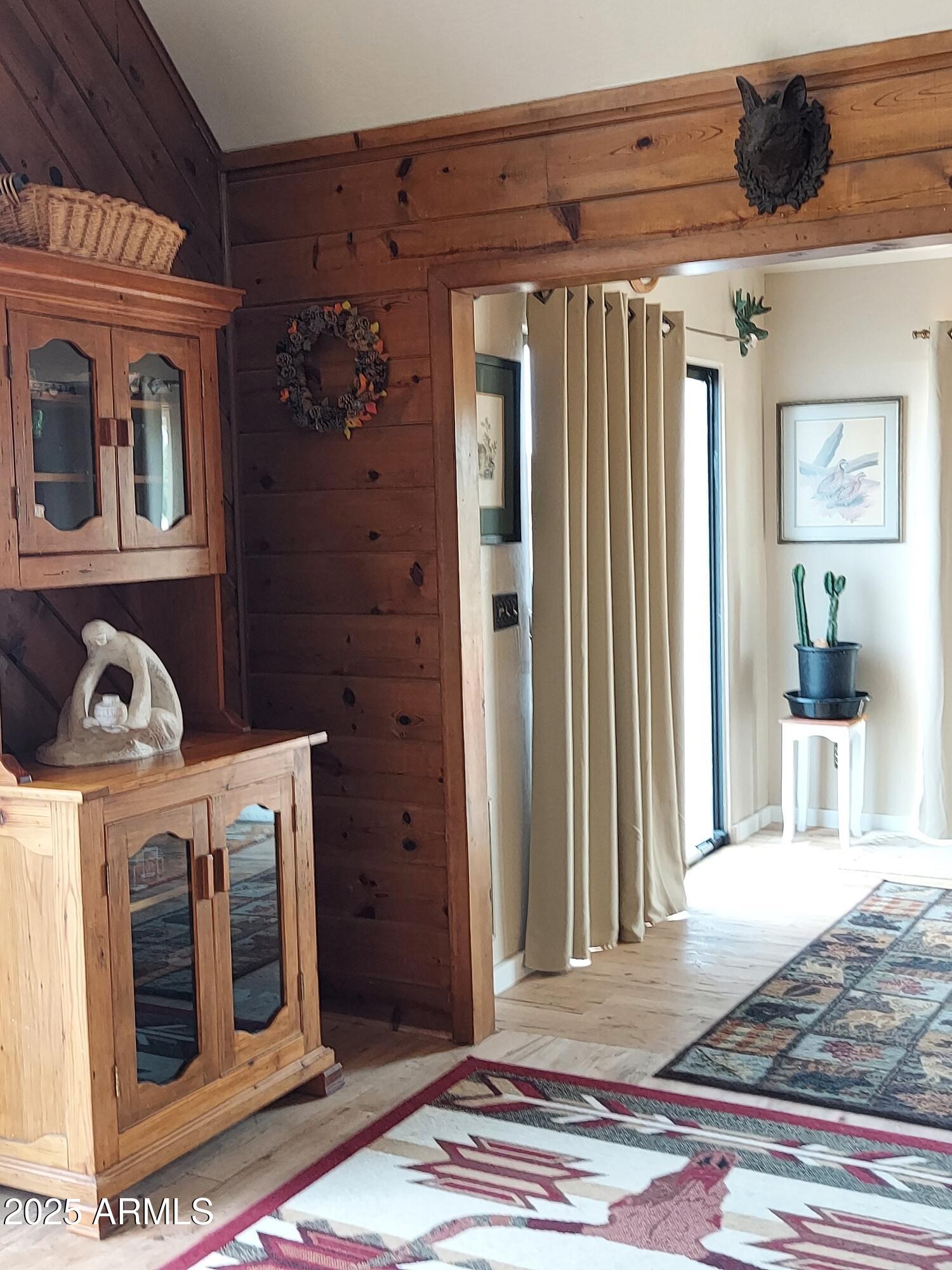 WHITE MOUNTAIN LAKES UNIT 17 - Residential