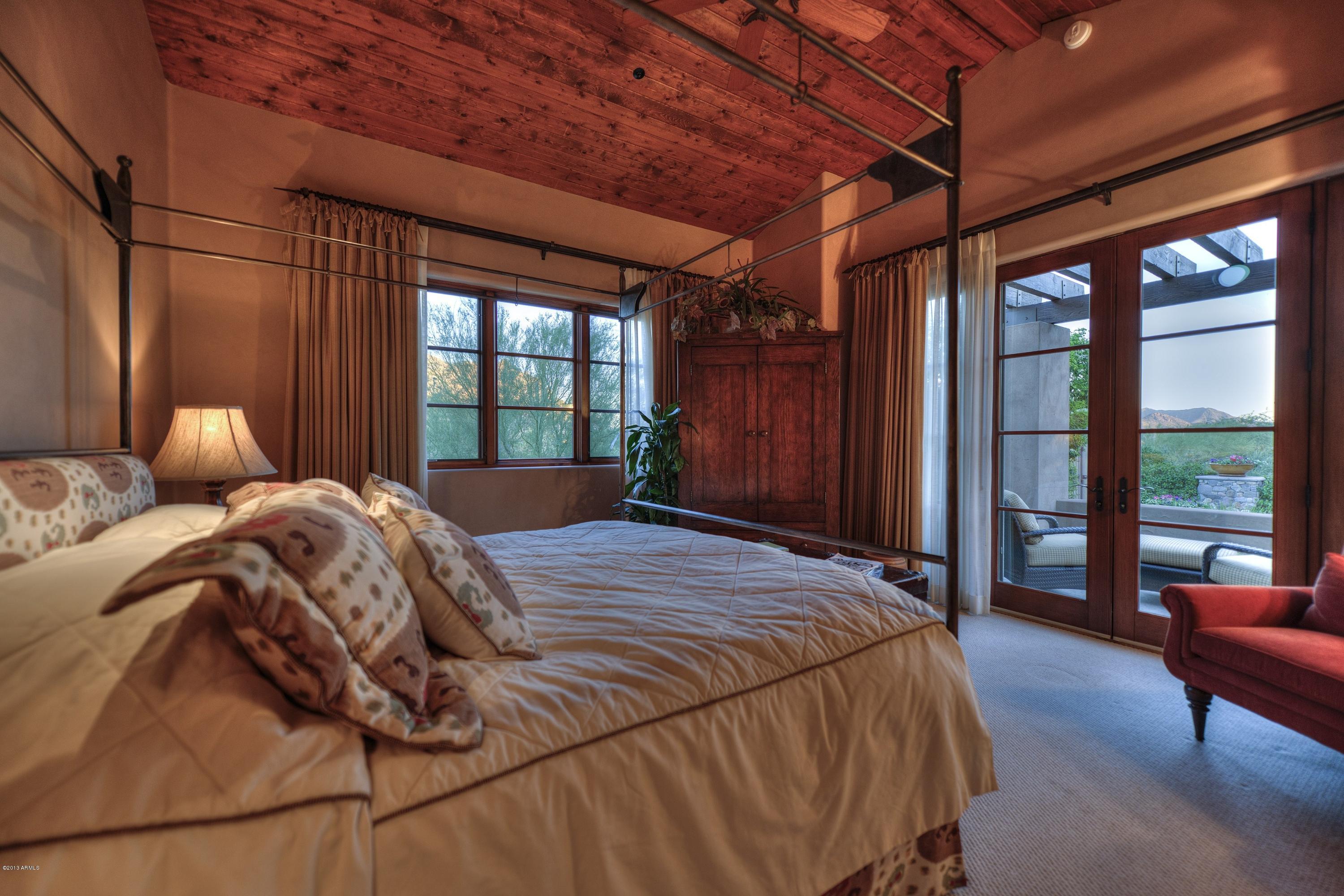Estancia - Residential