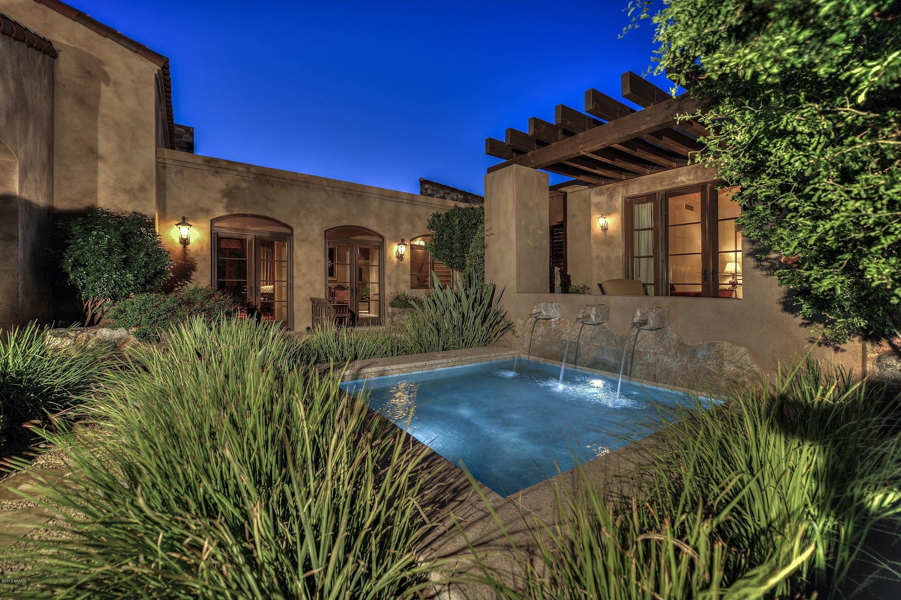 Estancia - Residential