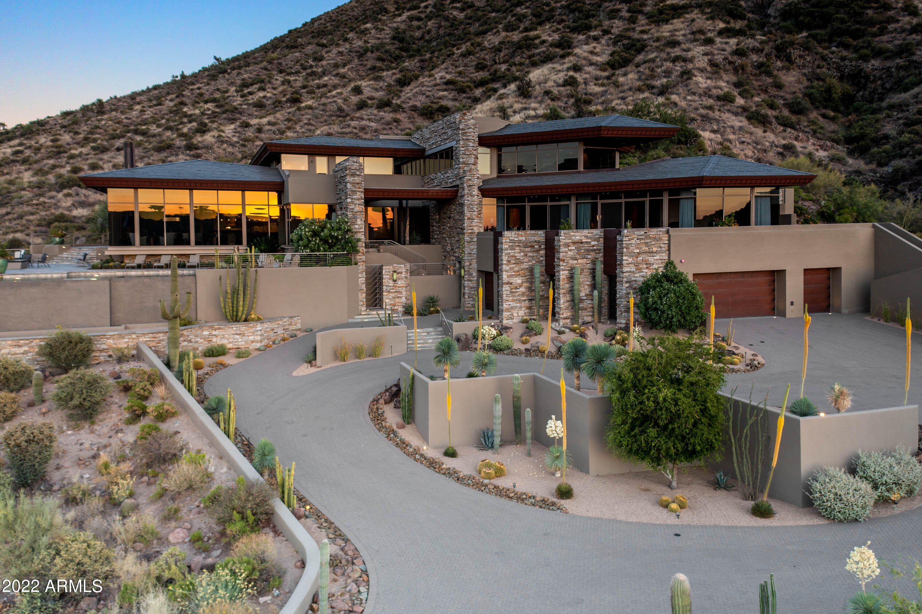 DESERT MOUNTAIN - Residential