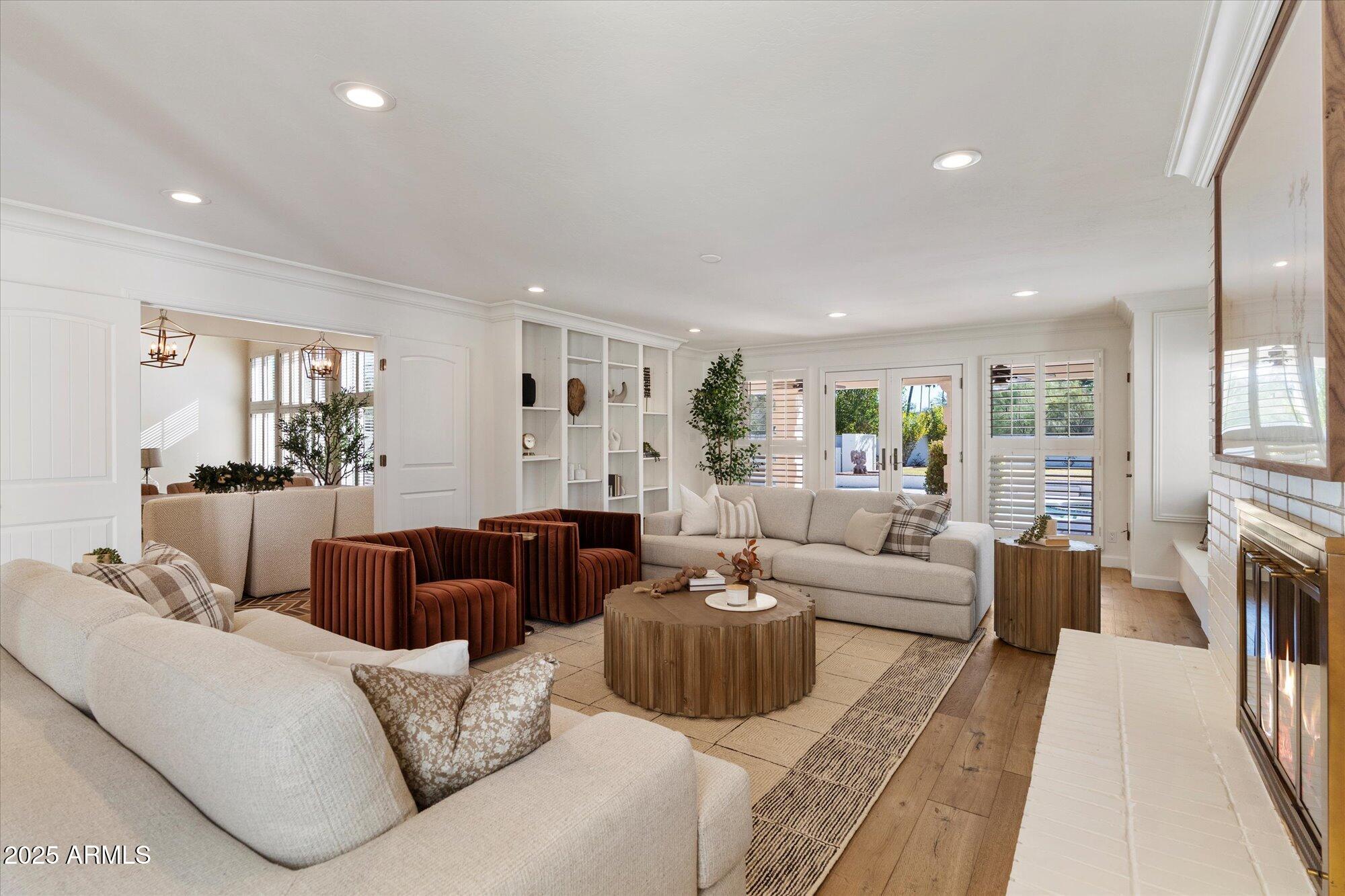 CAMELBACK COUNTRY CLUB ESTATES - Residential