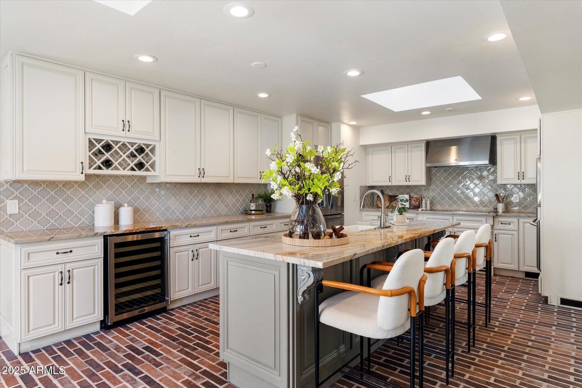 CAMELBACK COUNTRY CLUB ESTATES - Residential