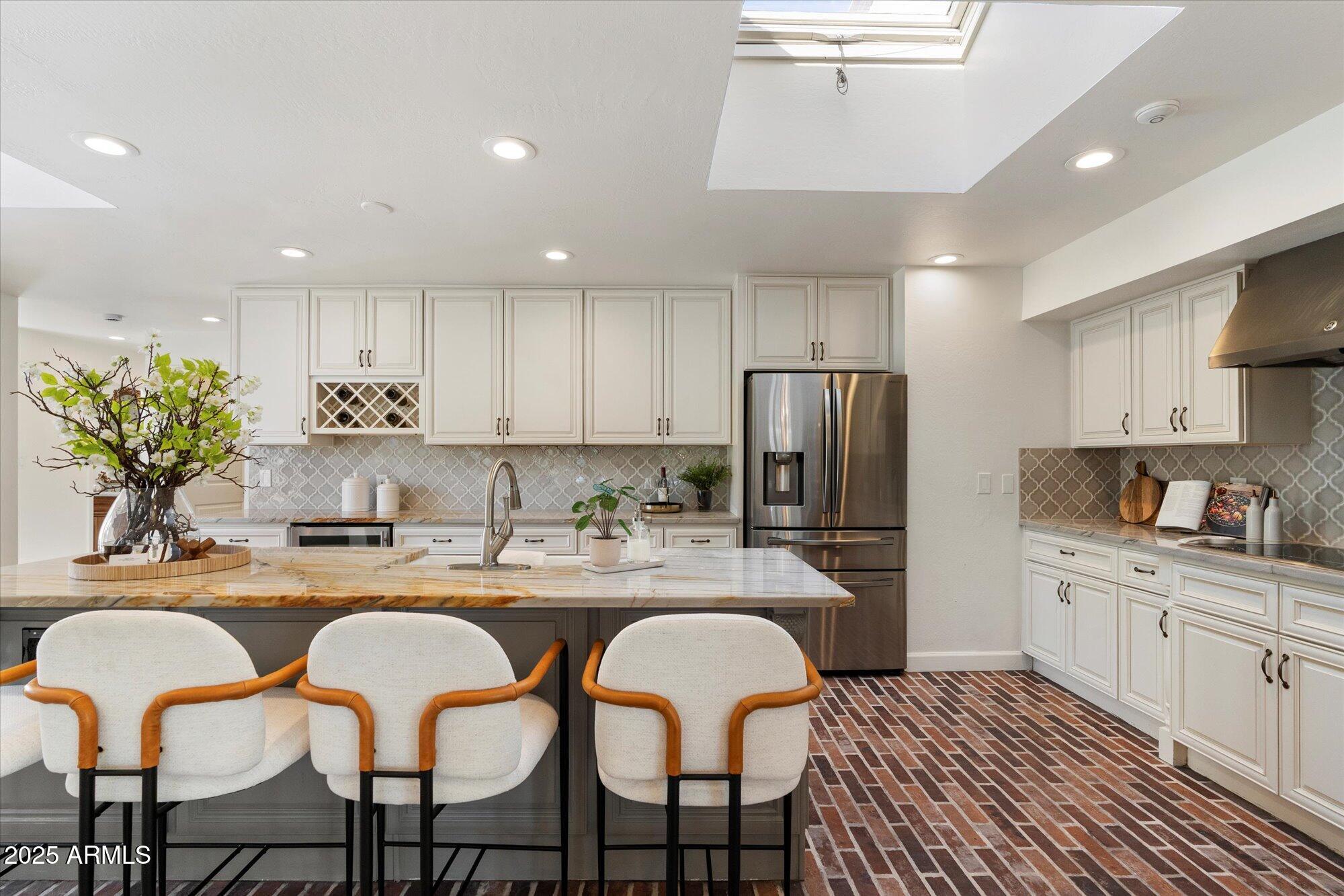 CAMELBACK COUNTRY CLUB ESTATES - Residential