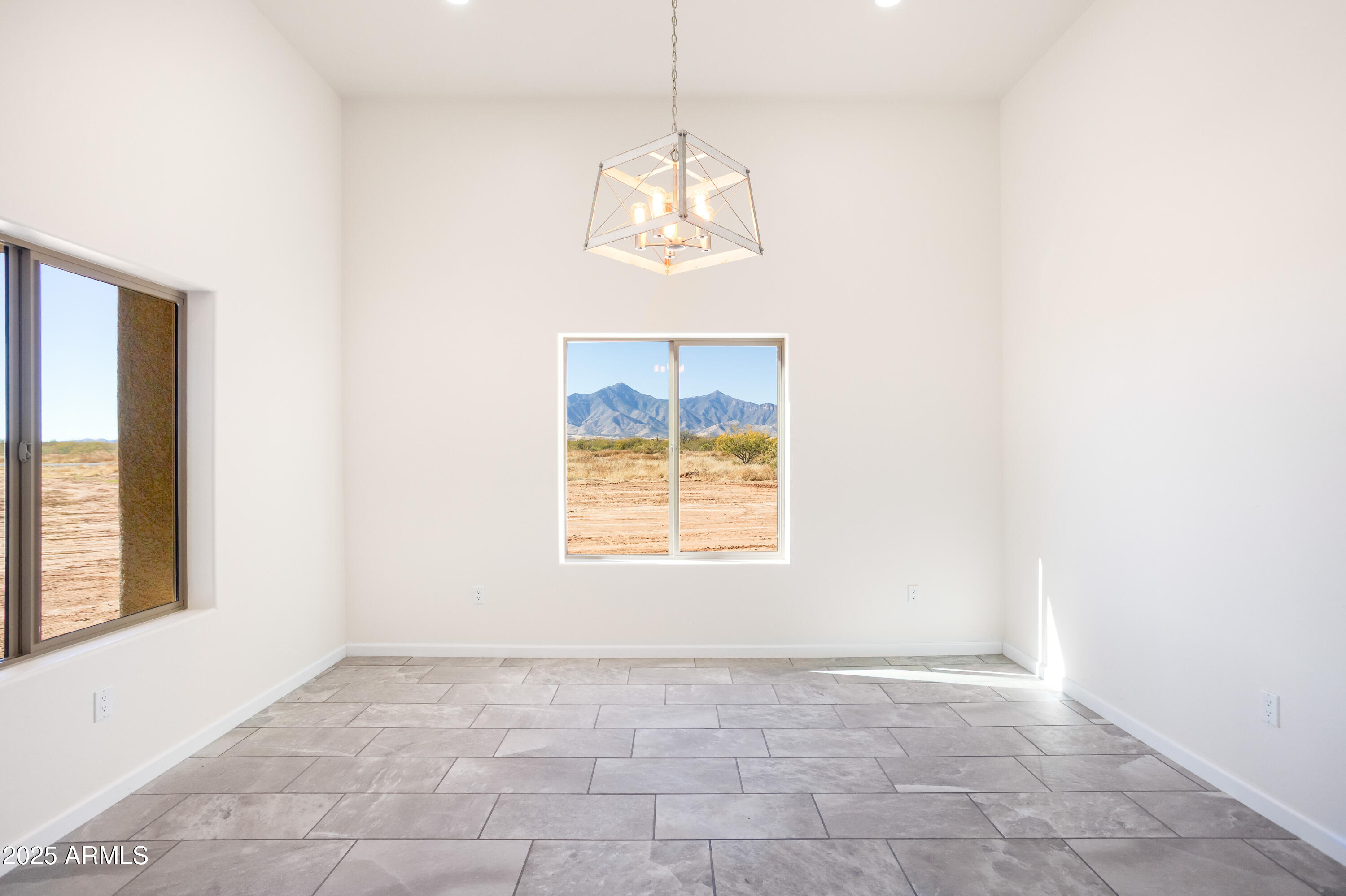 RANCHO ARIZONA - Residential