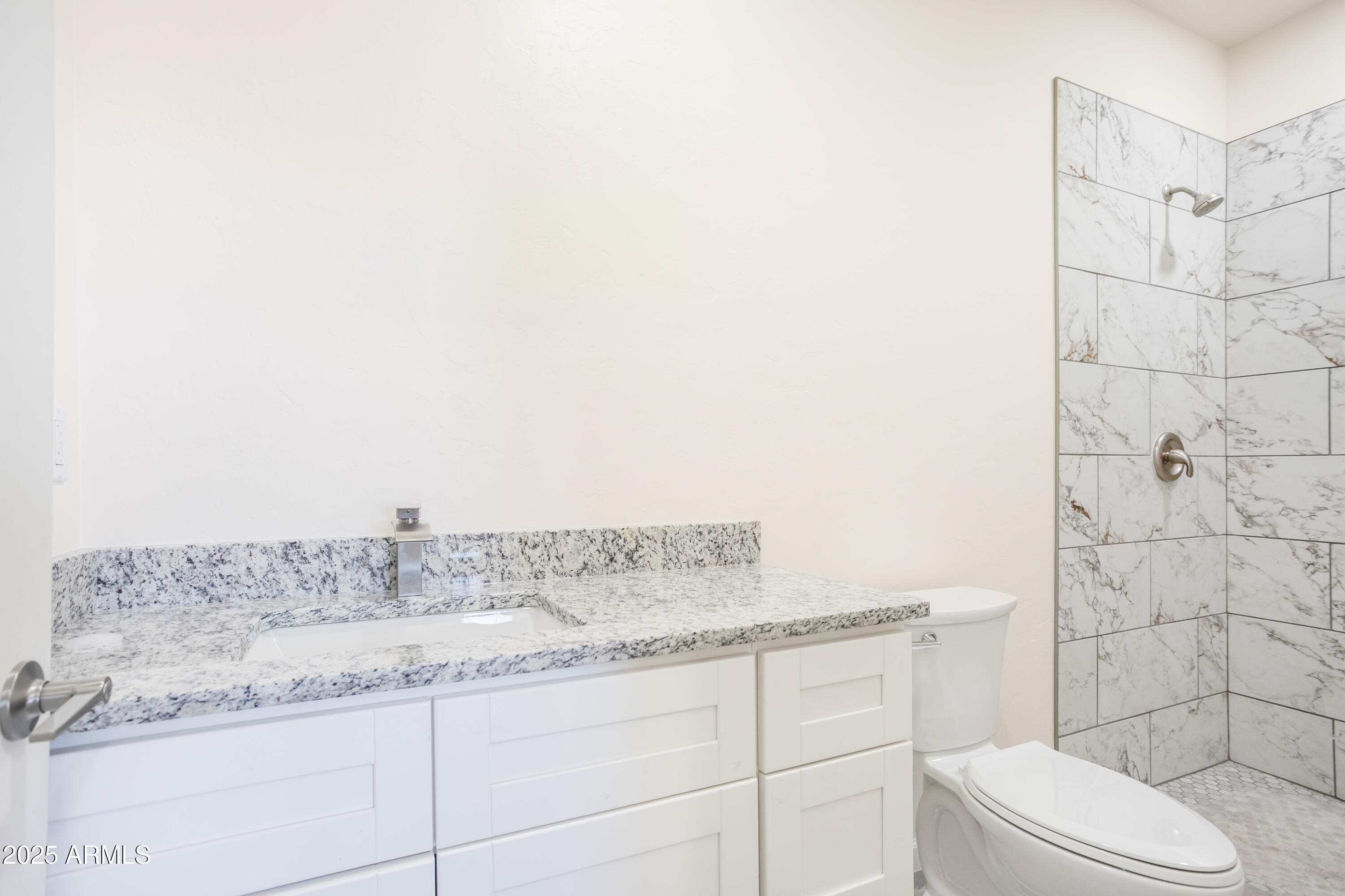 RANCHO ARIZONA - Residential