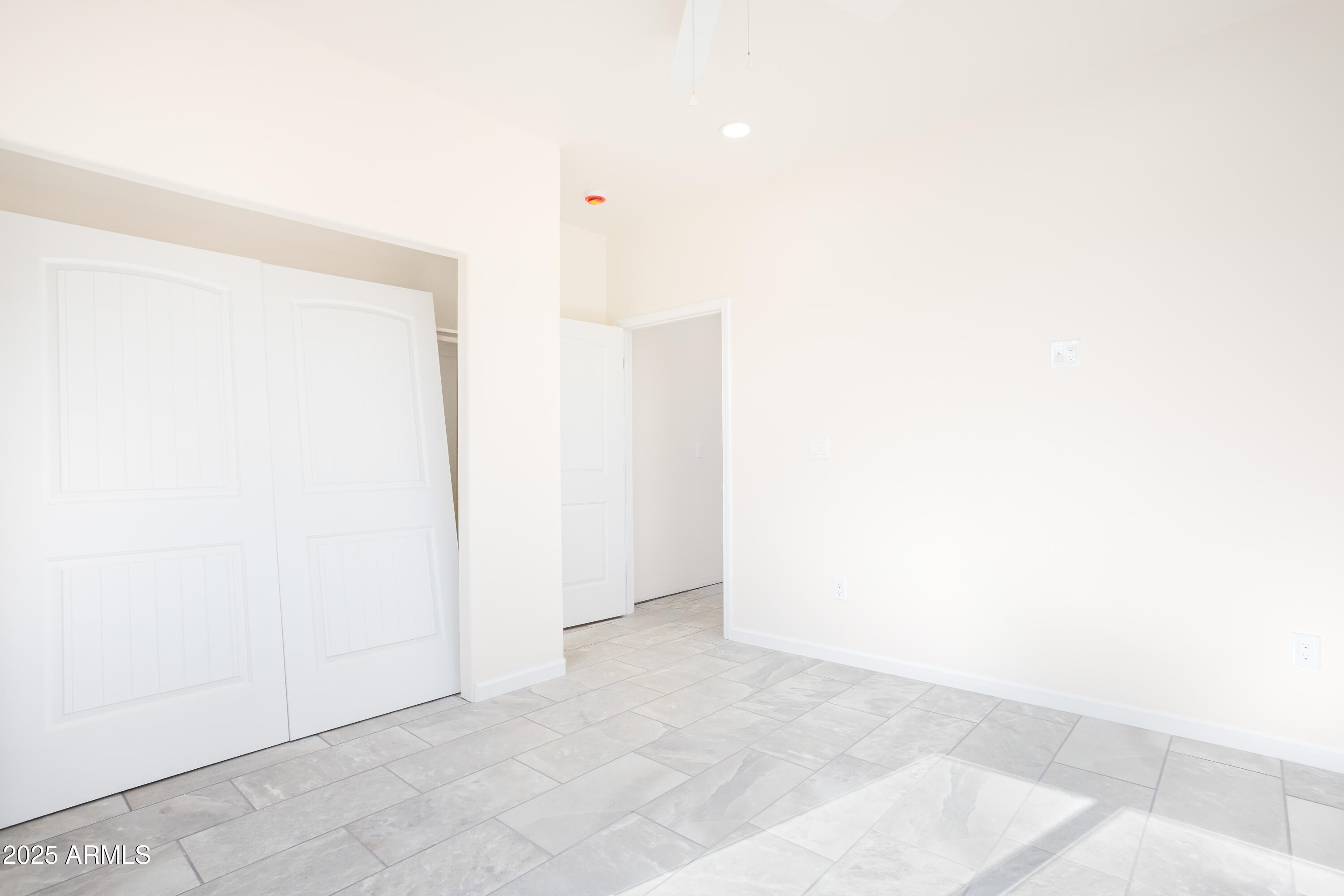 RANCHO ARIZONA - Residential