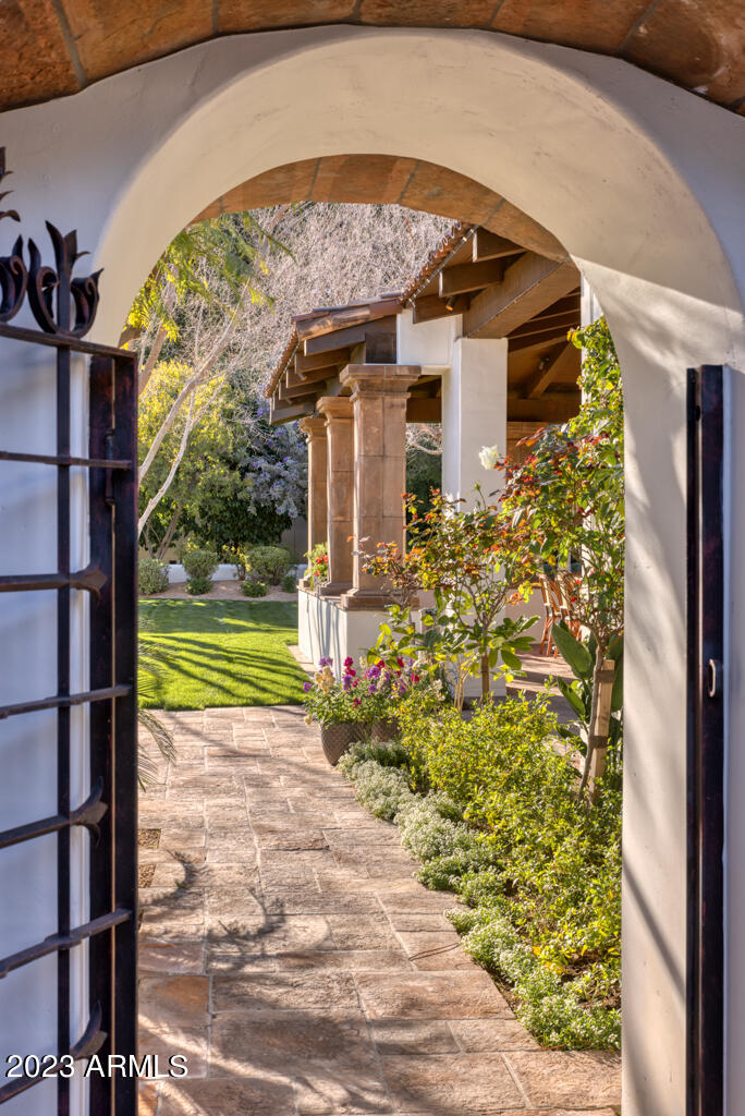 CAMELBACK LANDS - Residential