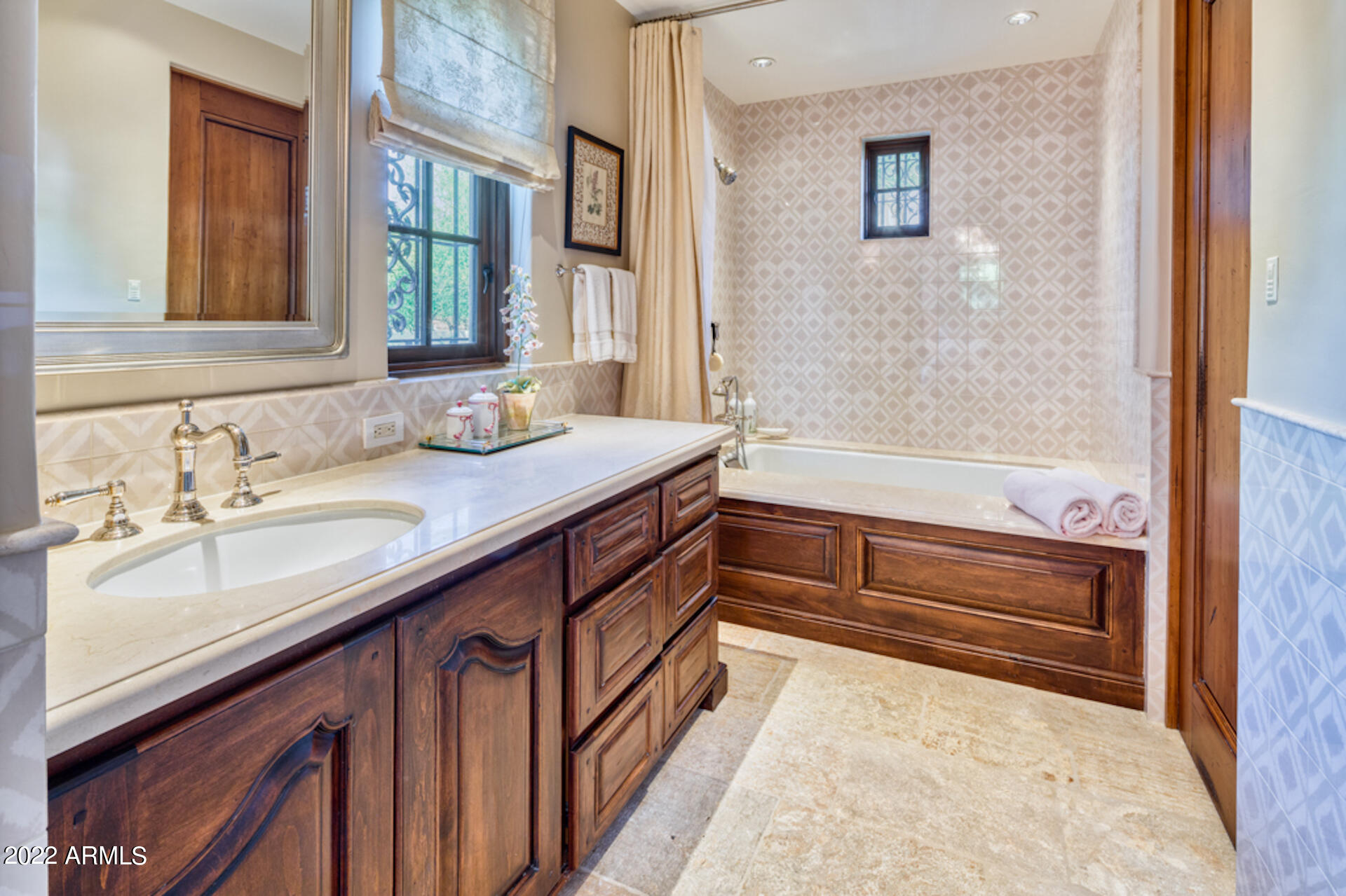 CAMELBACK LANDS - Residential