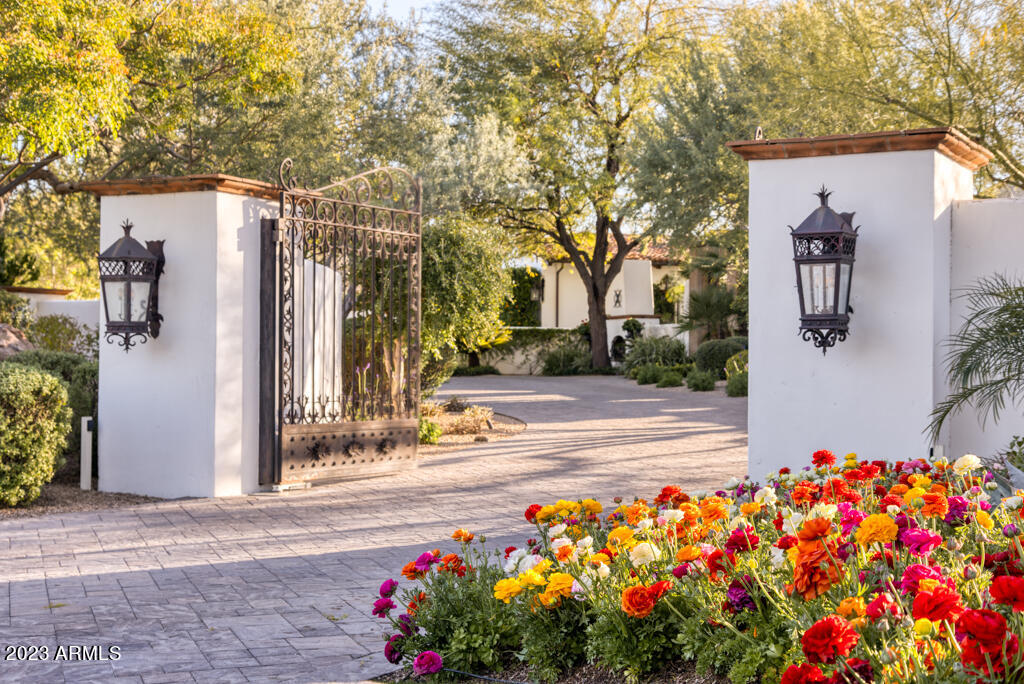 CAMELBACK LANDS - Residential