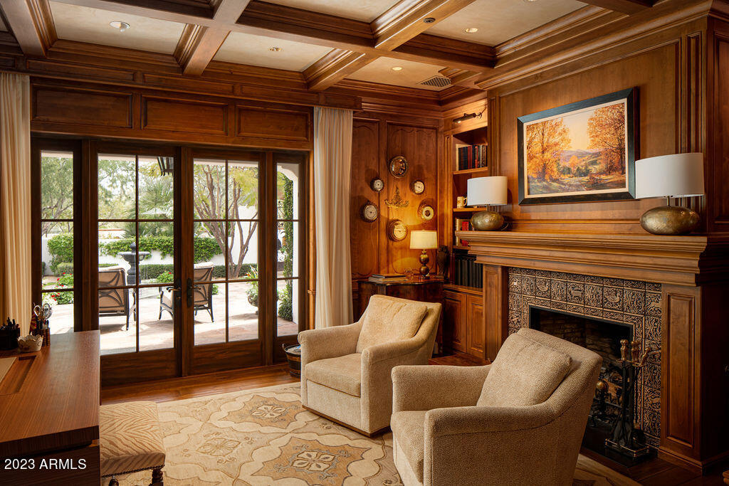 CAMELBACK LANDS - Residential