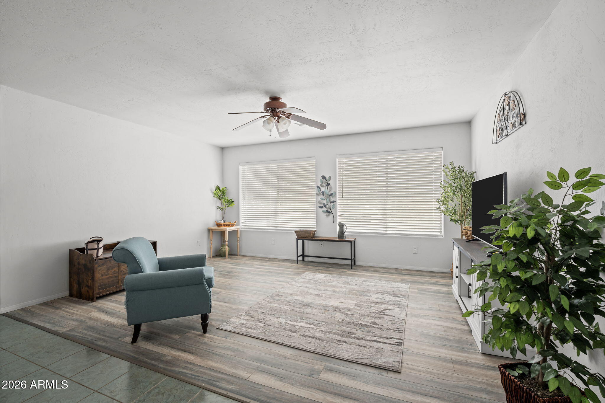 MIRA MONTE VISTAS - Residential