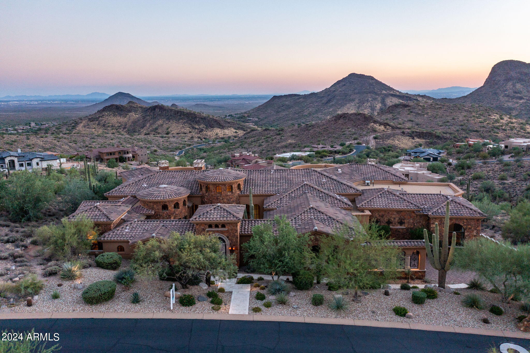 CRESTVIEW AT FOUNTAIN HILLS - Residential