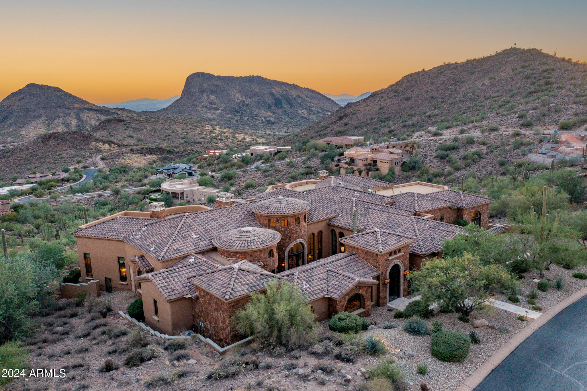 CRESTVIEW AT FOUNTAIN HILLS - Residential