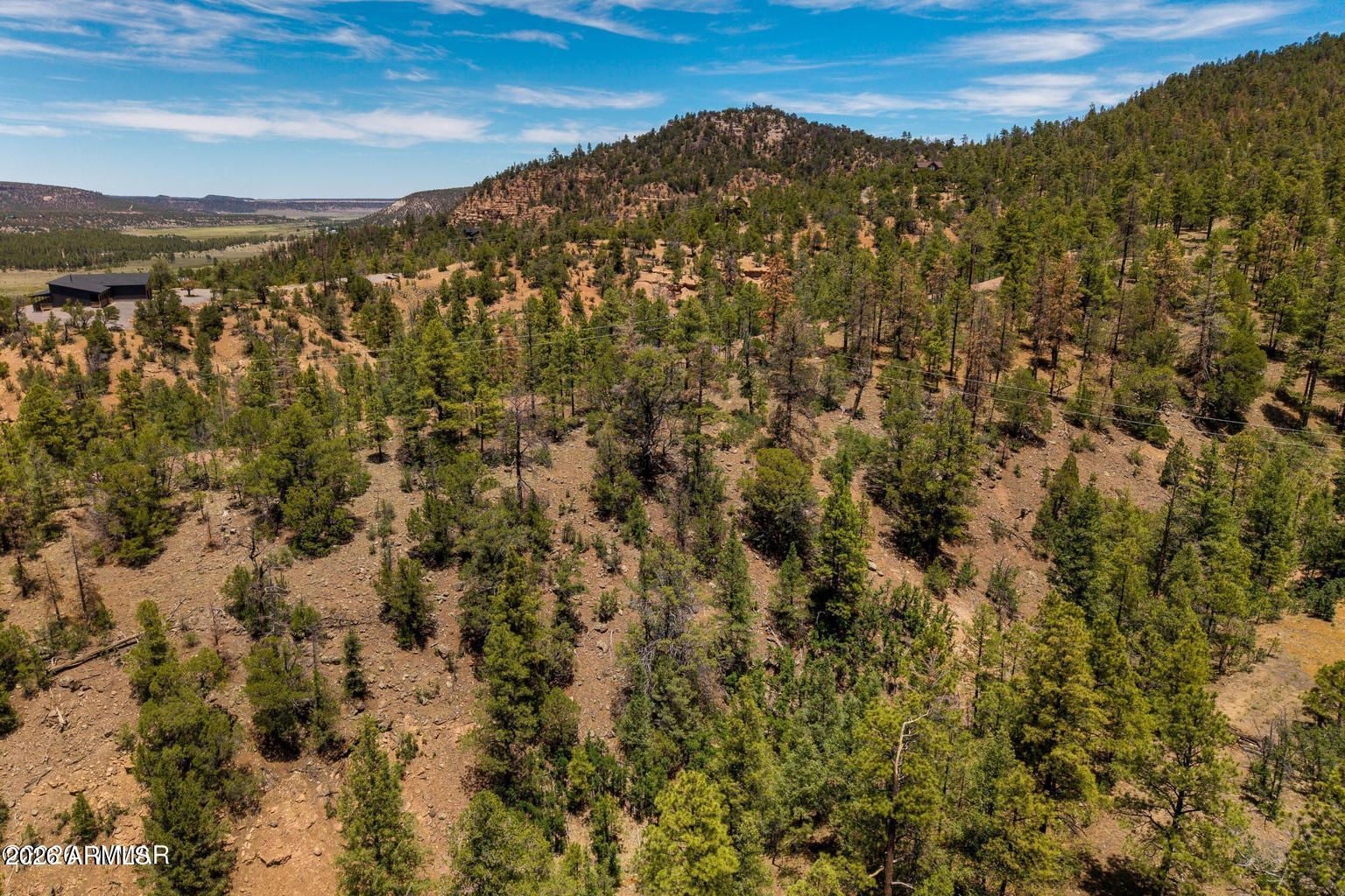 NOBLE MOUNTAIN ESTATES AMD - Land
