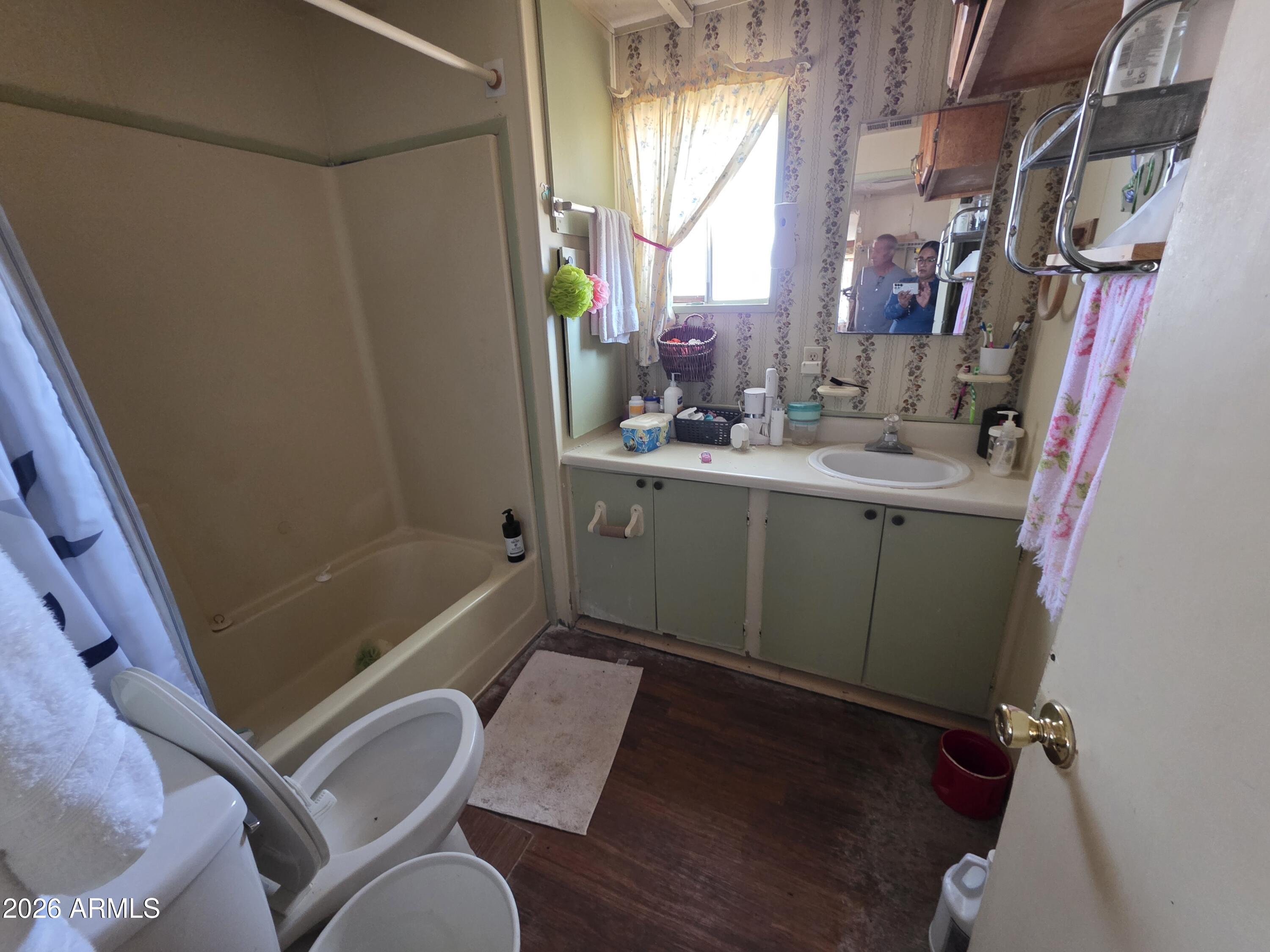 HIGH KNOLL RANCHES - Residential