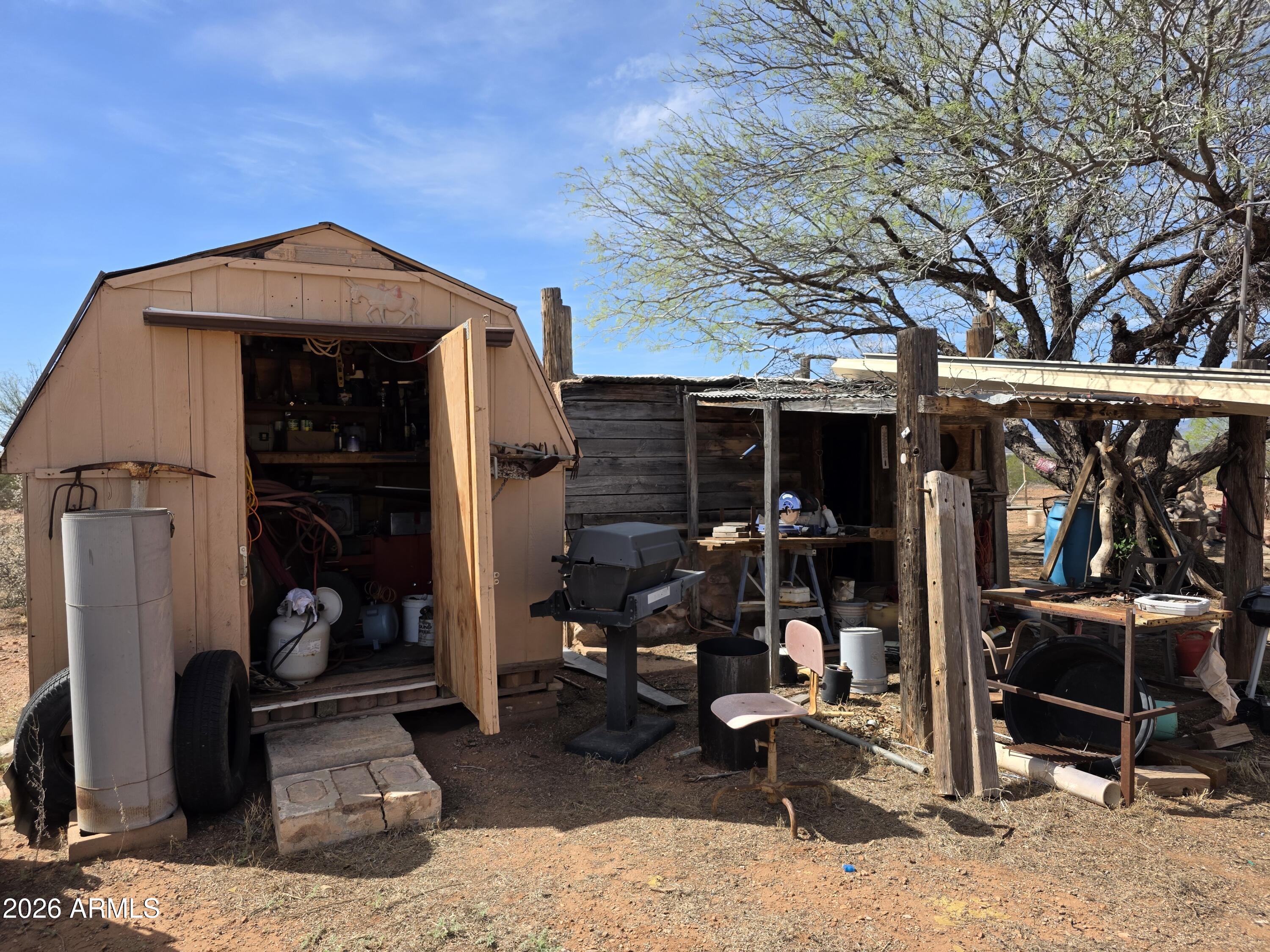 HIGH KNOLL RANCHES - Residential