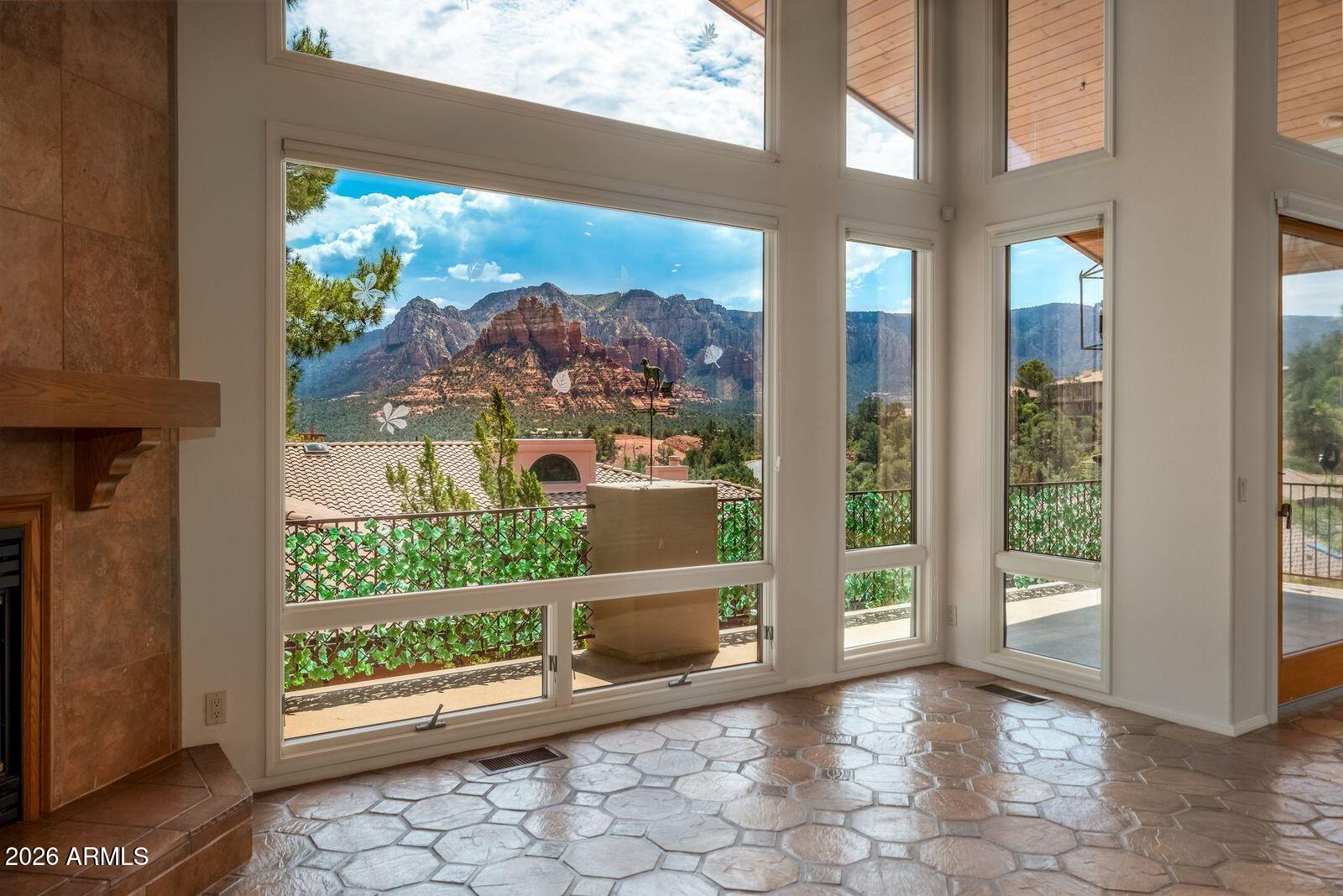 LES SPRINGS - Residential