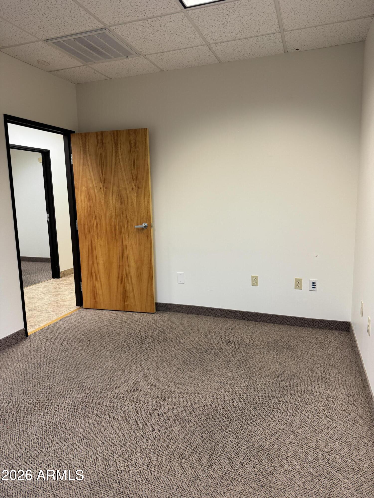 CHANDLER CENTER PAR A-E F1 F2 - Commercial Lease