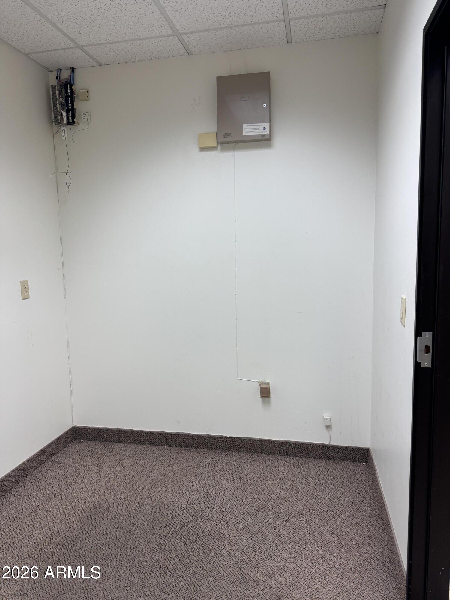 CHANDLER CENTER PAR A-E F1 F2 - Commercial Lease