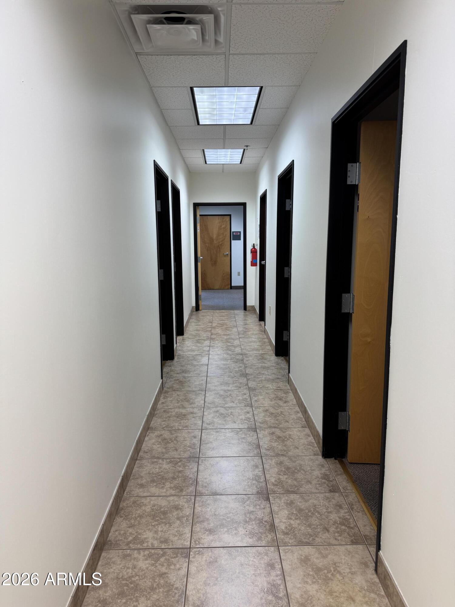 CHANDLER CENTER PAR A-E F1 F2 - Commercial Lease