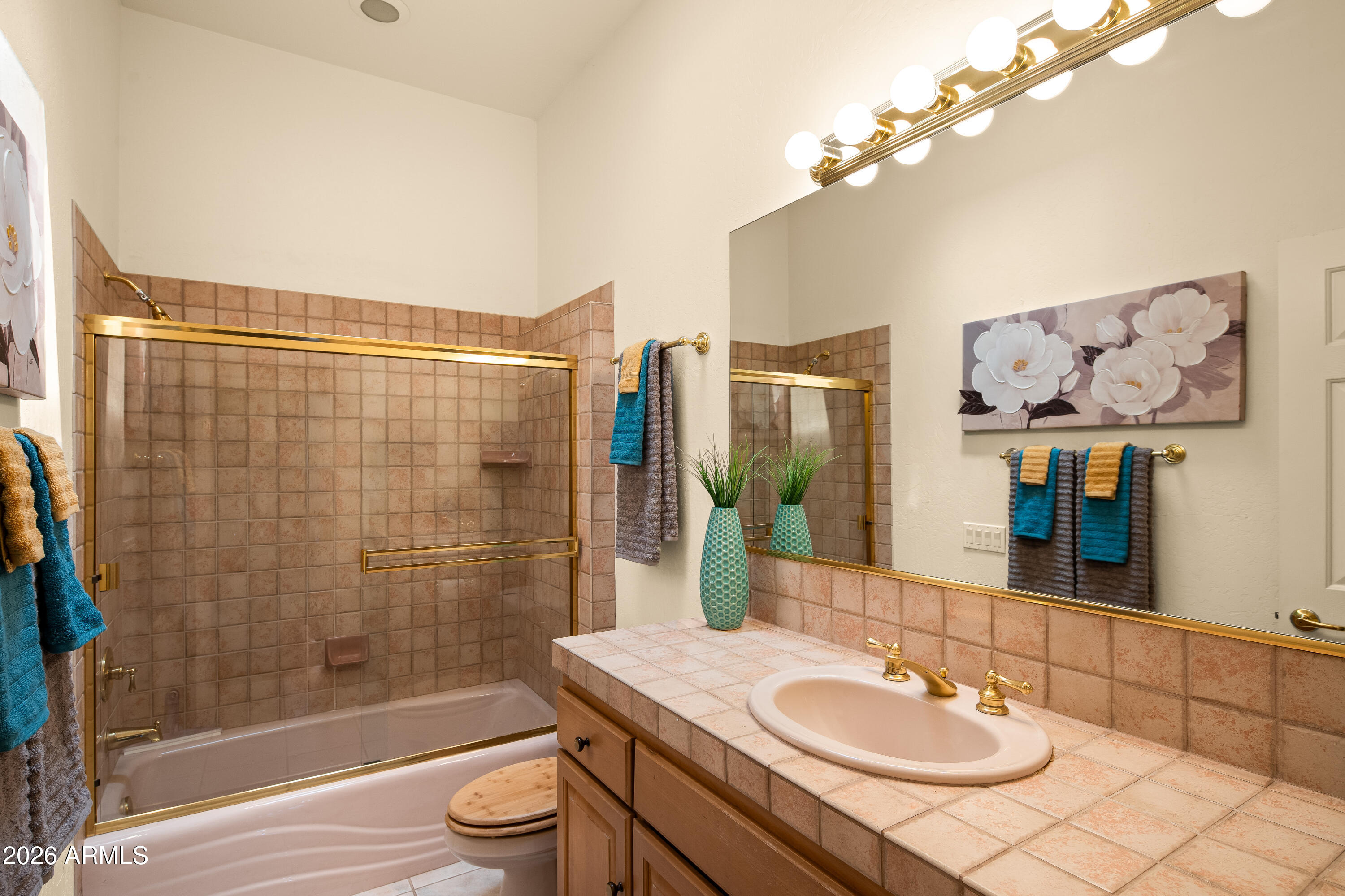 THE RIDGE AT SEDONA CONDOMINIUM REPLAT - Residential
