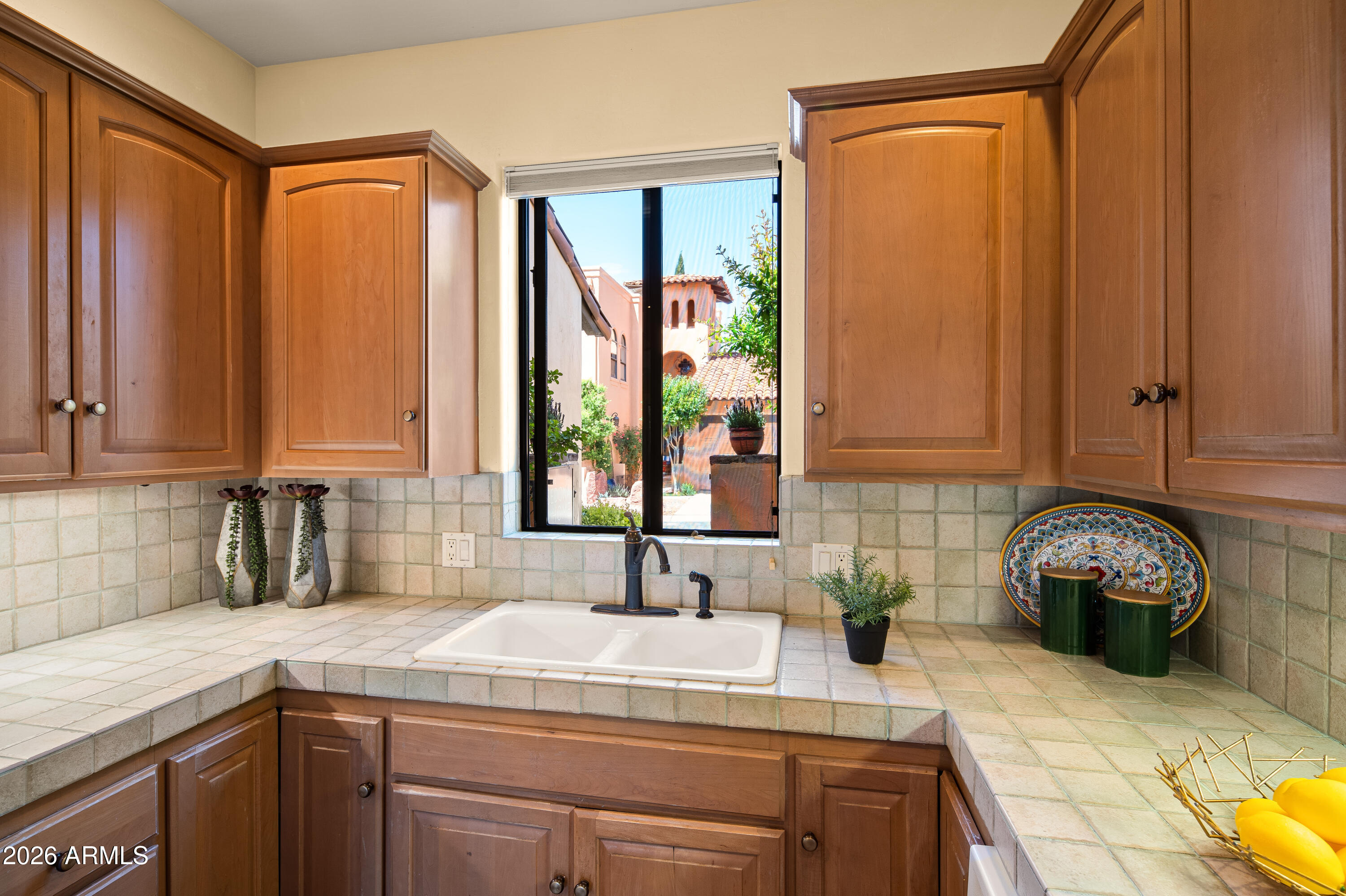 THE RIDGE AT SEDONA CONDOMINIUM REPLAT - Residential