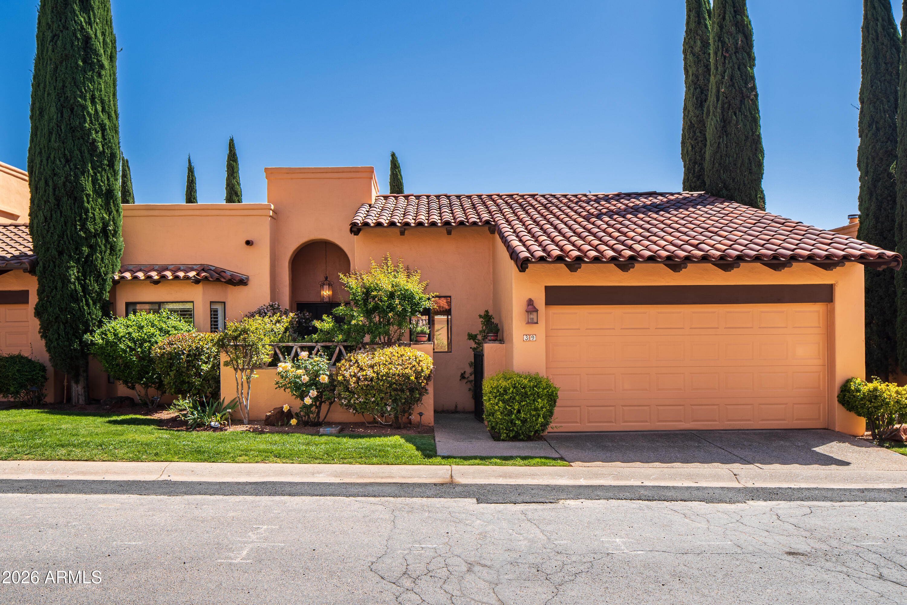 THE RIDGE AT SEDONA CONDOMINIUM REPLAT - Residential