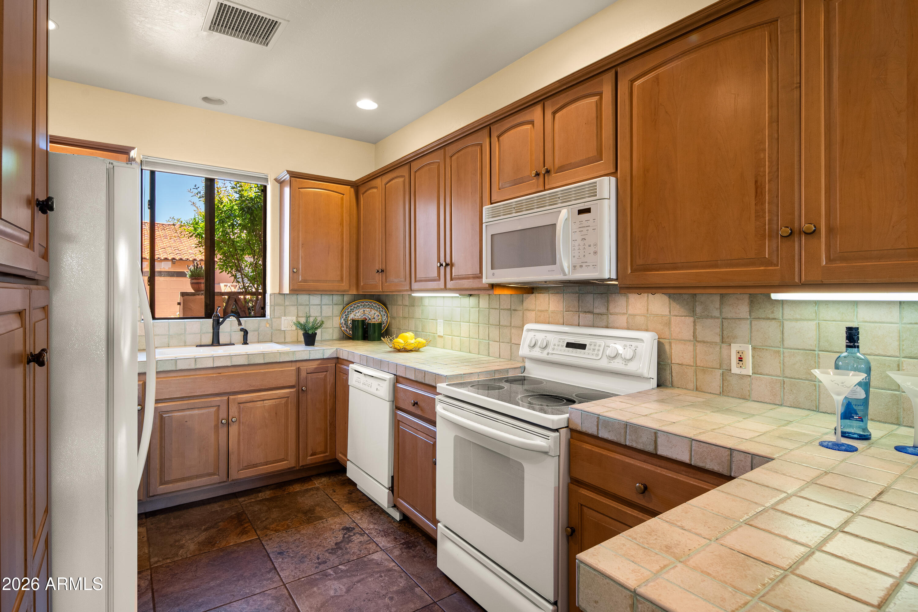 THE RIDGE AT SEDONA CONDOMINIUM REPLAT - Residential