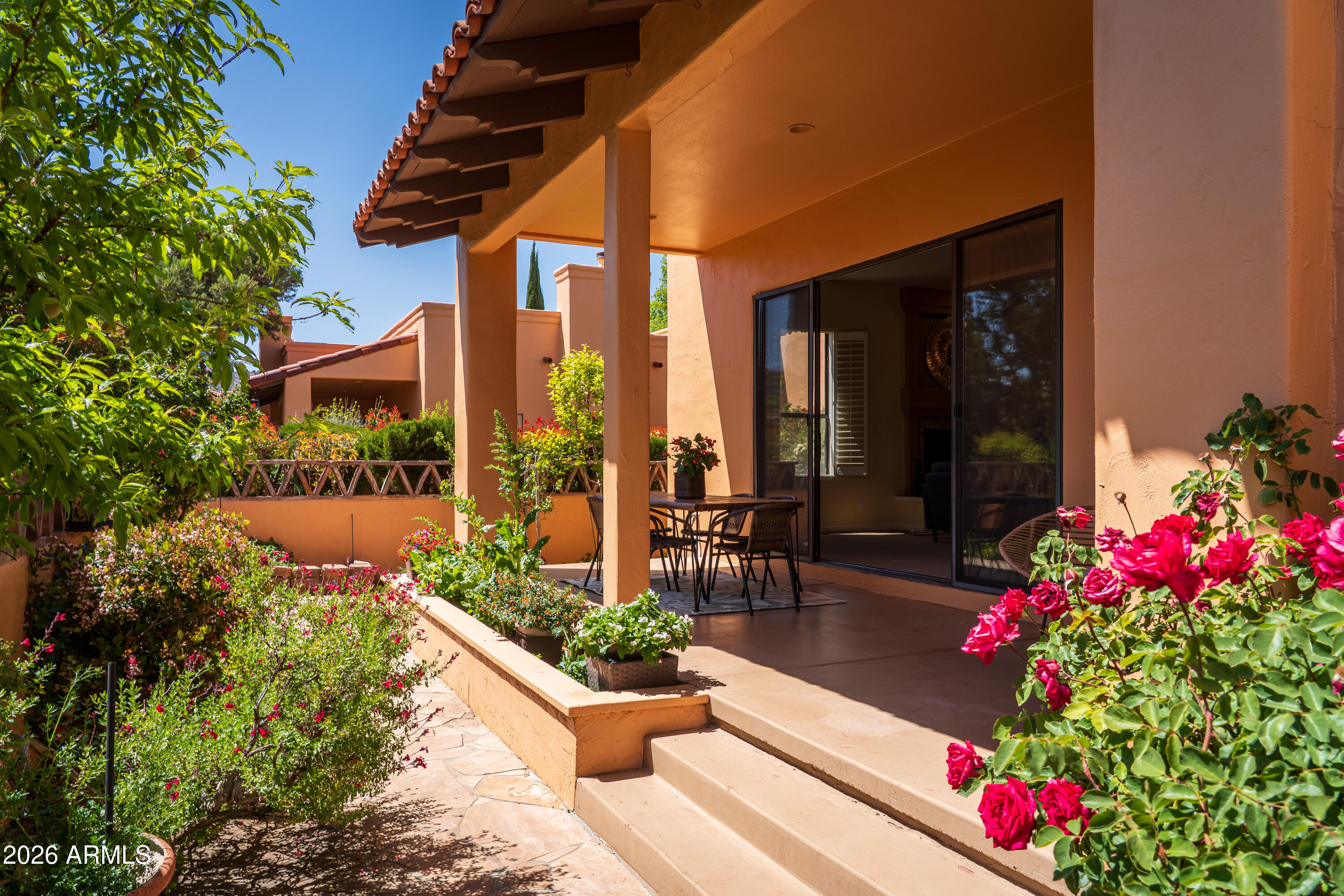 THE RIDGE AT SEDONA CONDOMINIUM REPLAT - Residential