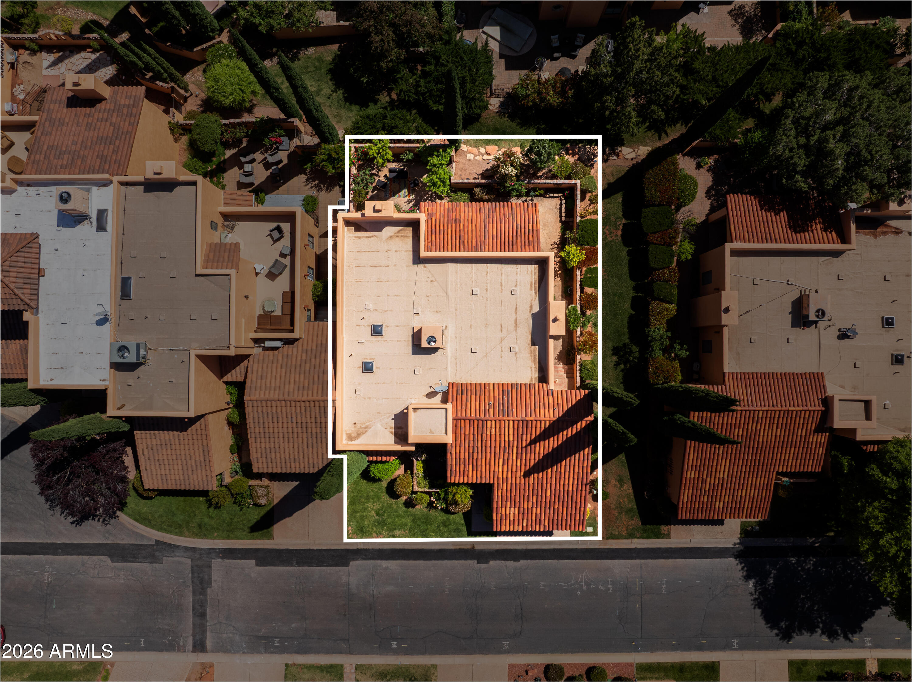 THE RIDGE AT SEDONA CONDOMINIUM REPLAT - Residential