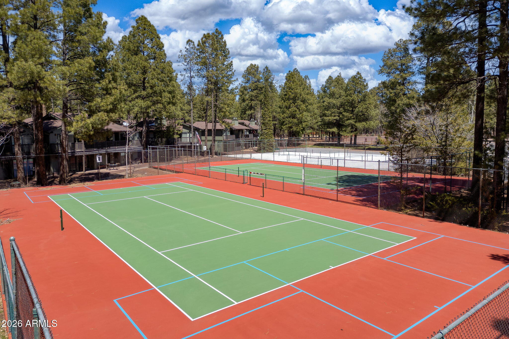 PINETOP LAKES COUNTRY CLUB UNIT 4 - Residential