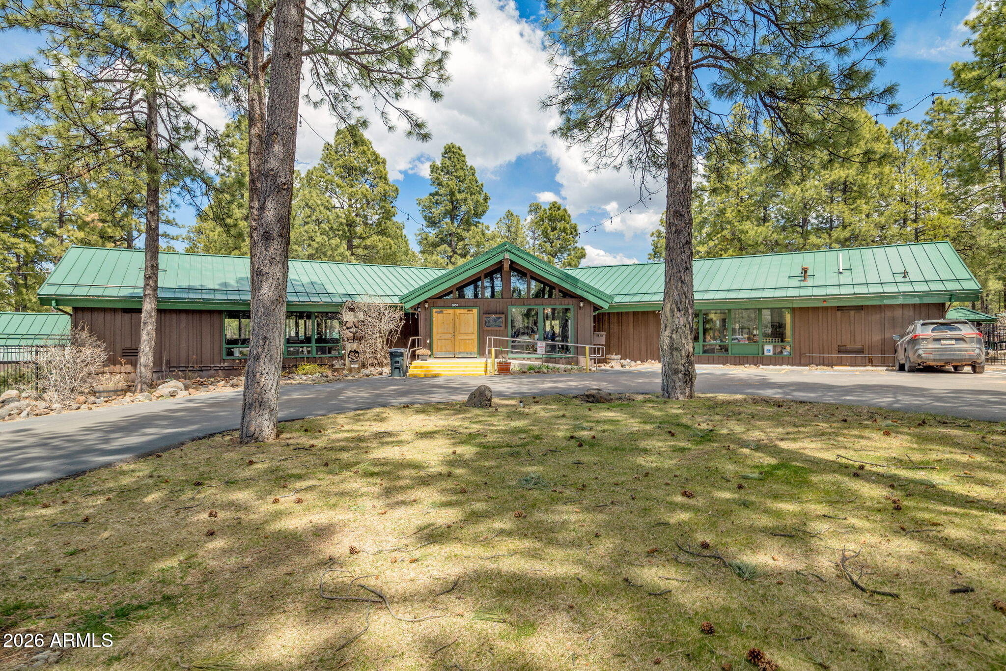 PINETOP LAKES COUNTRY CLUB UNIT 4 - Residential