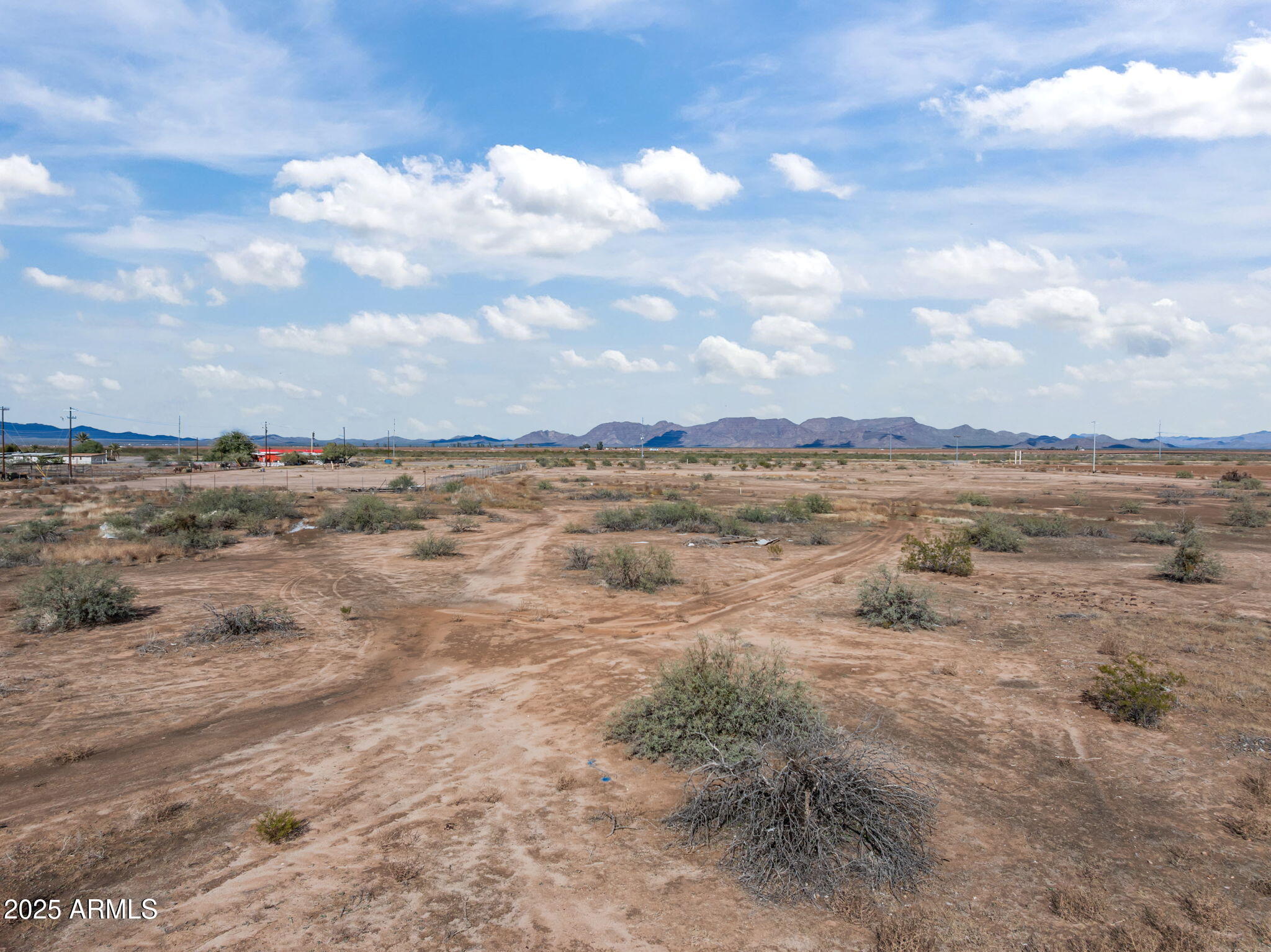 2.3 ACRES, Electric & Water nearby, Aguila Water - Land
