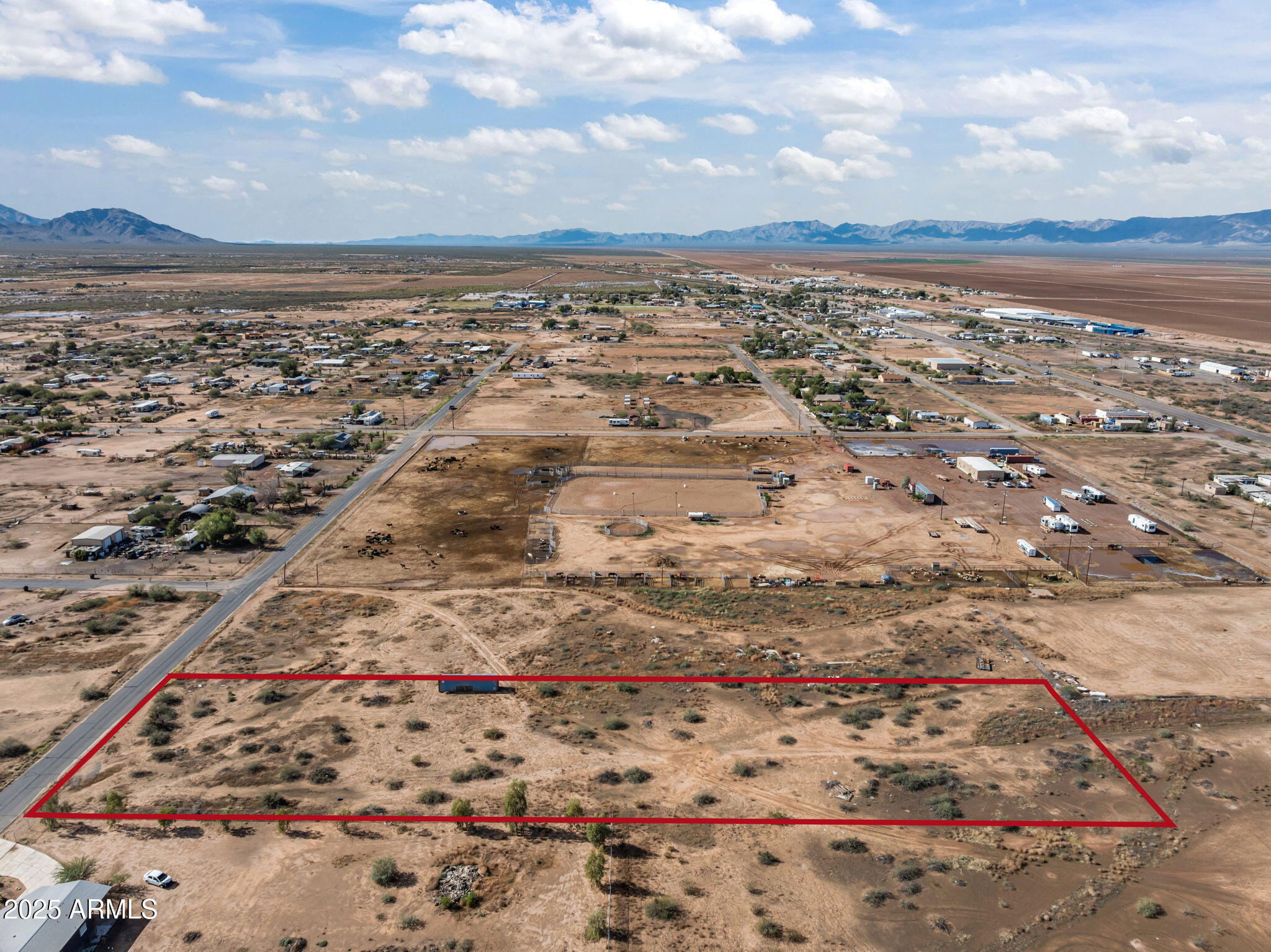2.3 ACRES, Electric & Water nearby, Aguila Water - Land