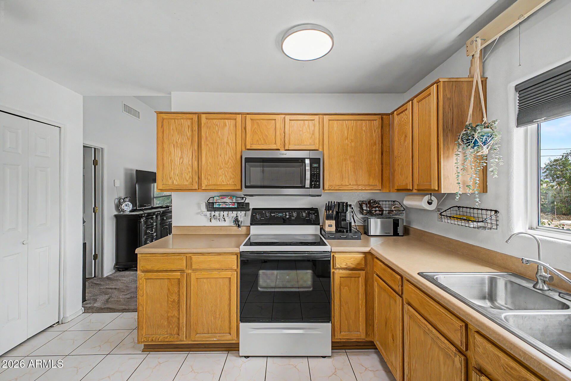 PALM SPRINGS UNIT FIVE - Residential