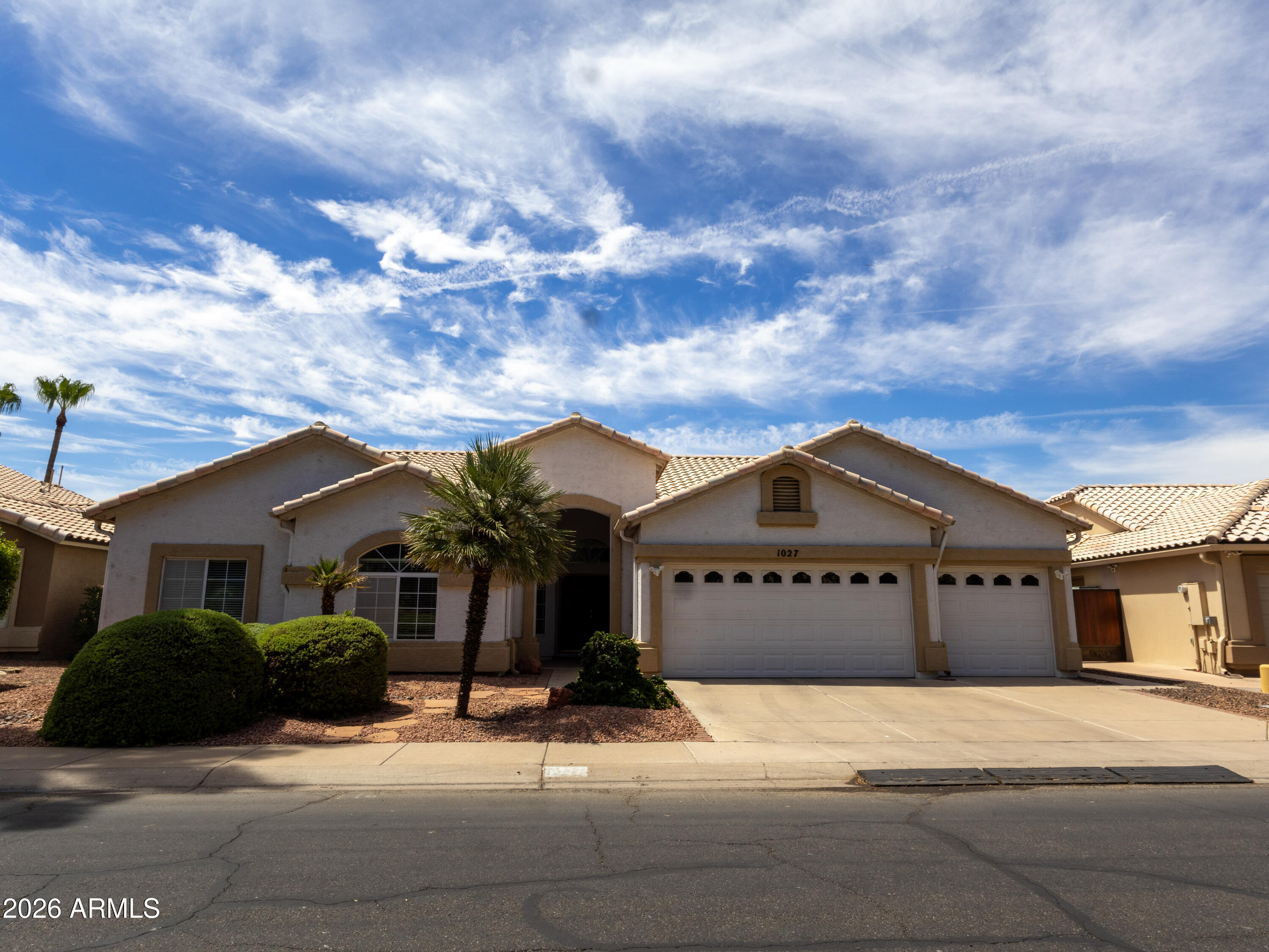 Welcome to 1027 W Grand Caymen Dr, tucked inside Gilbert's sought-after waterfront community, The Islands. This 4 bed, 2.5-bath home offers 2,757 sqft of bright, functional living space designed for everyday comfort and easy entertaining. Ample kitchen size with Island. Spacious primary suite. Low-maintenance backyard with Private pool. Minutes from Downtown Gilbert's dining and shops, top-rated schools, and quick freeway access. A rare chance to own in one of the East Valley's most unique lakeside neighborhoods.