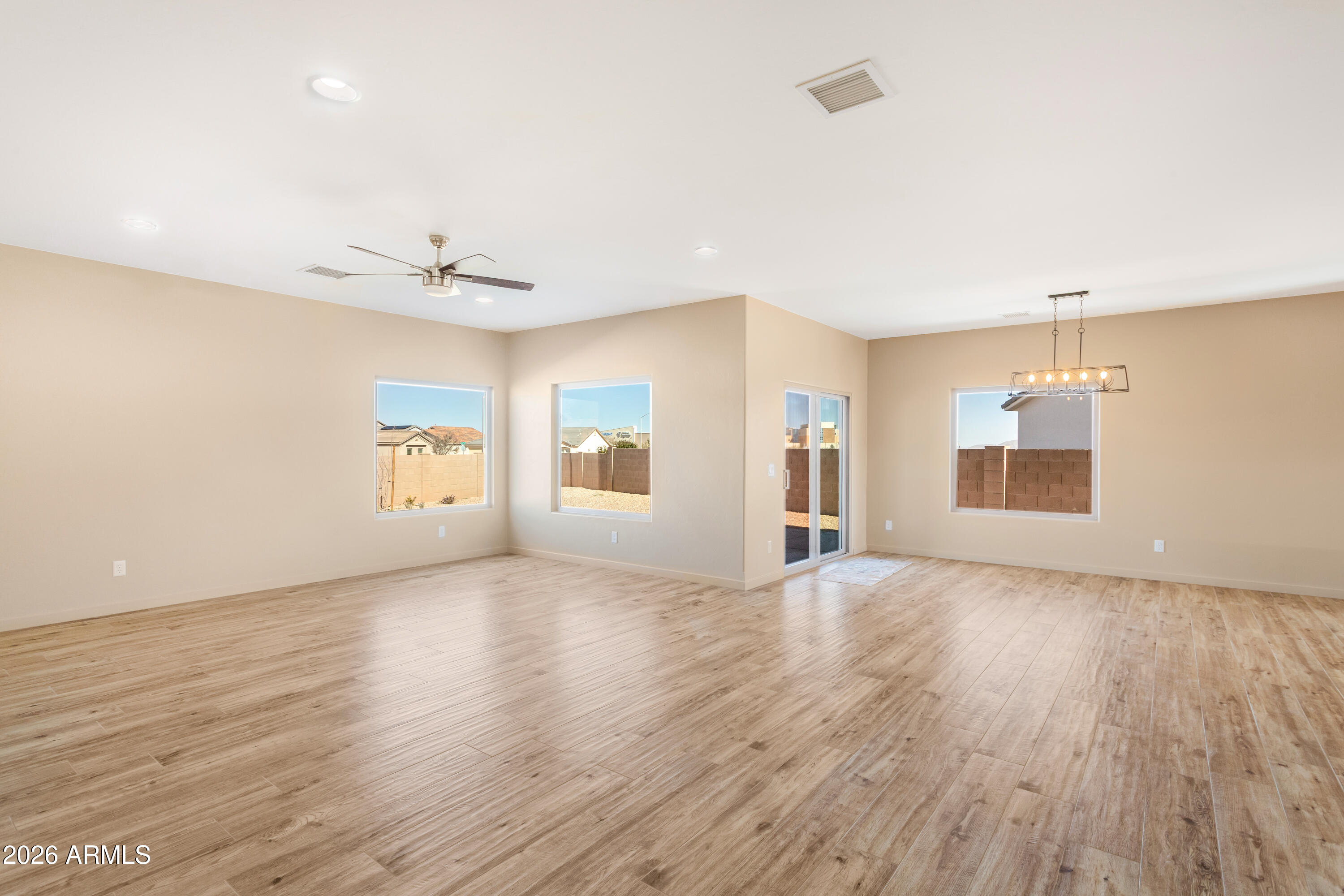 MESA VERDE ESTATES - Residential