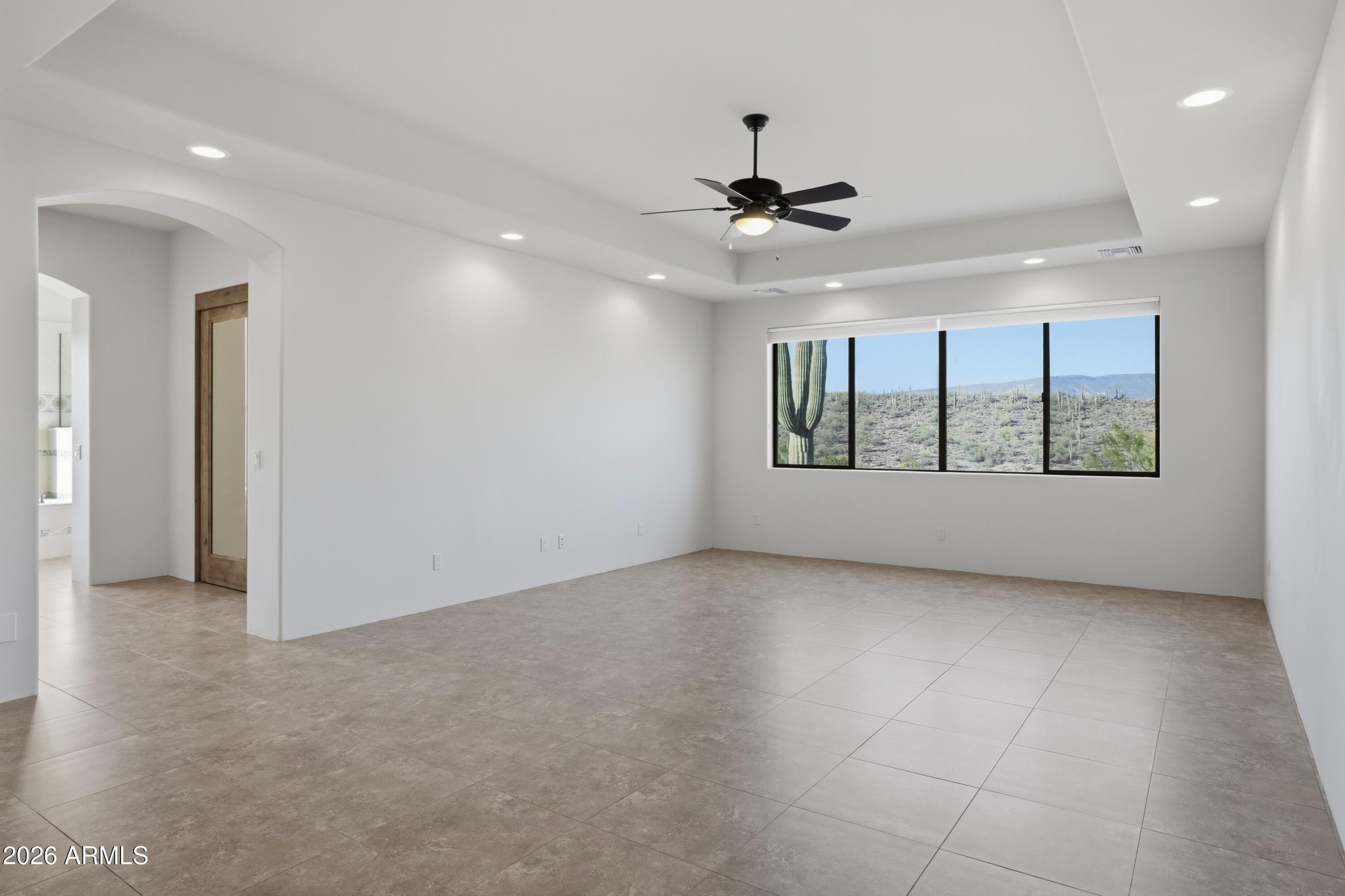 M&B  Very Private 25 acres adjoining State Land to the west. - Residential