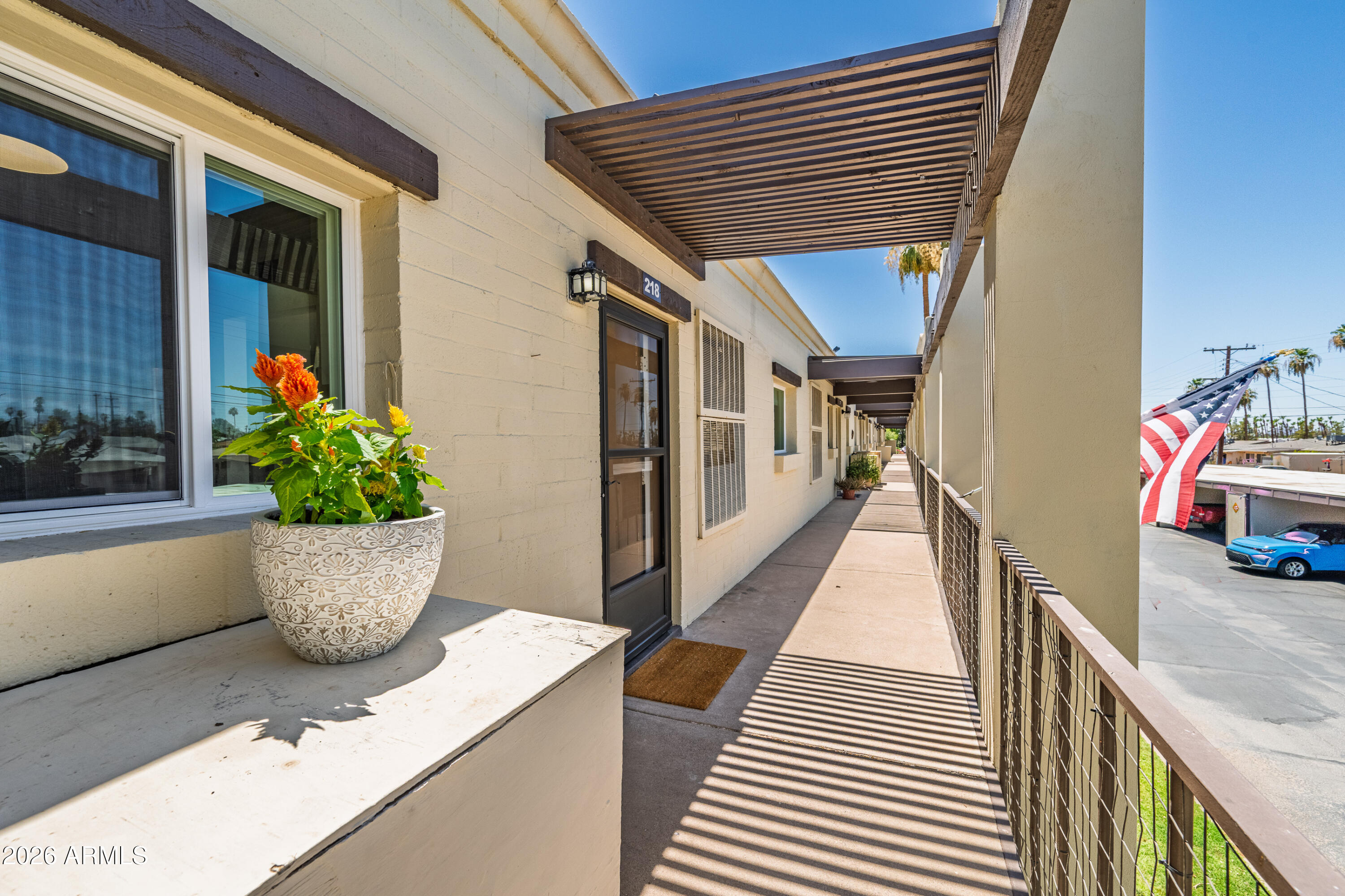 DREAMLAND MANOR UNIT 1 - Residential