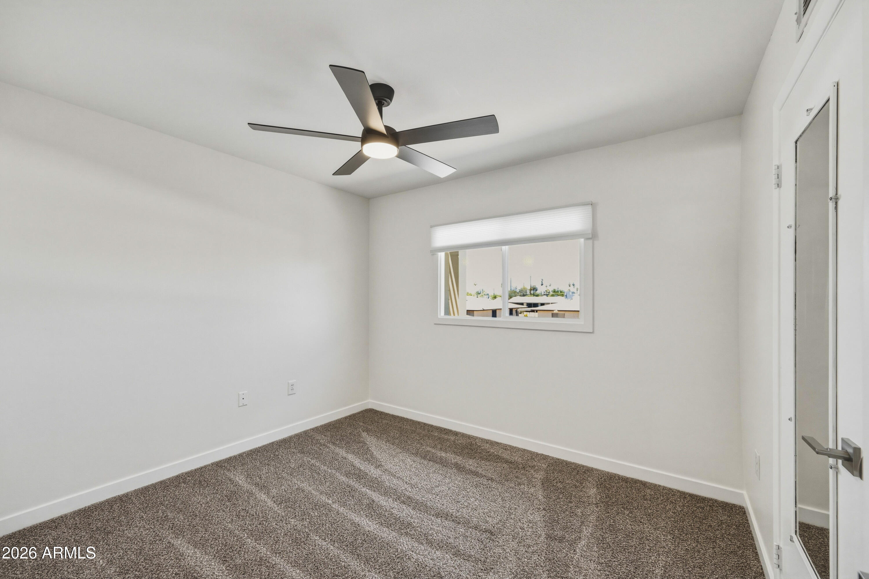 DREAMLAND MANOR UNIT 1 - Residential