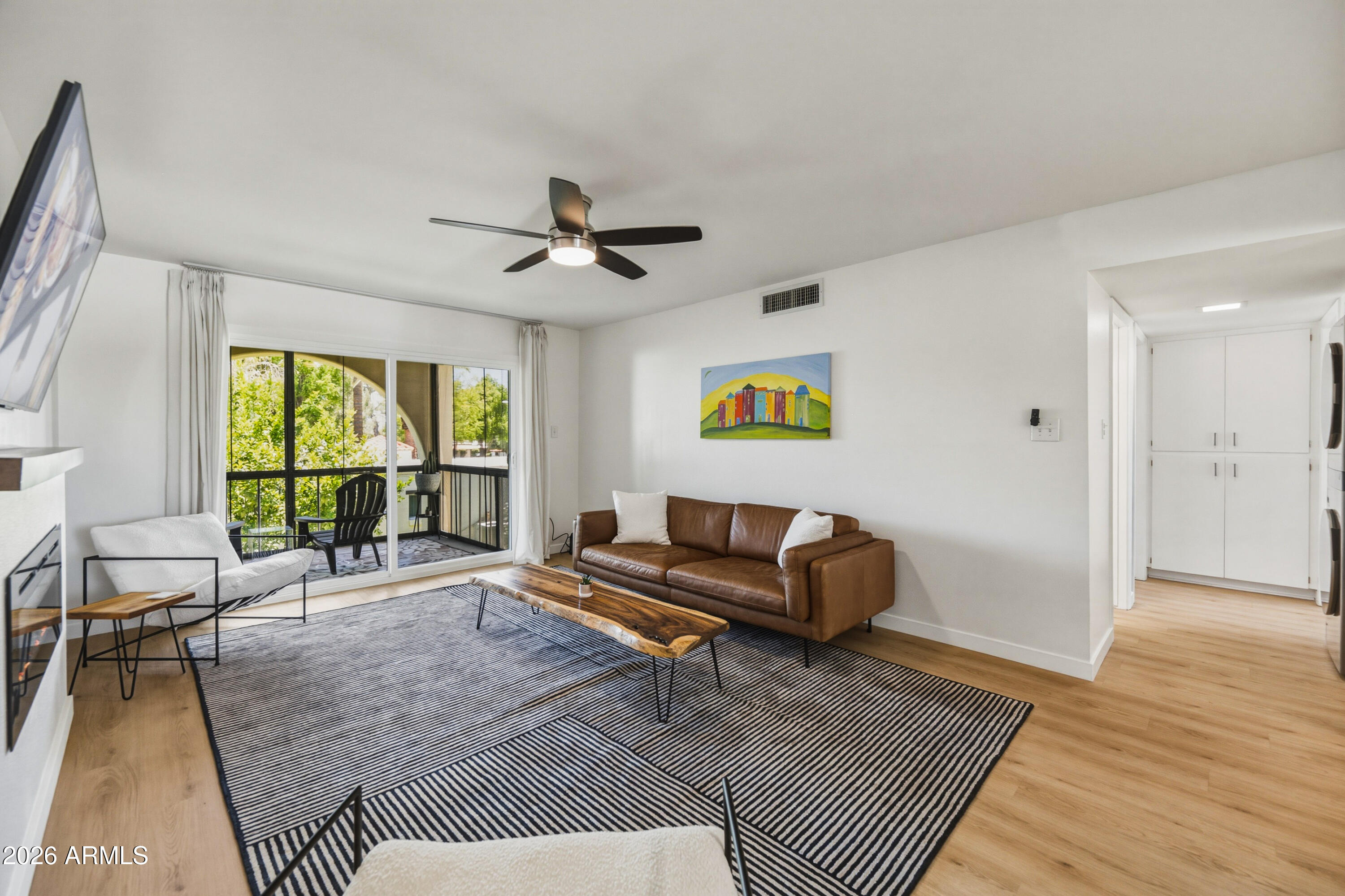 DREAMLAND MANOR UNIT 1 - Residential