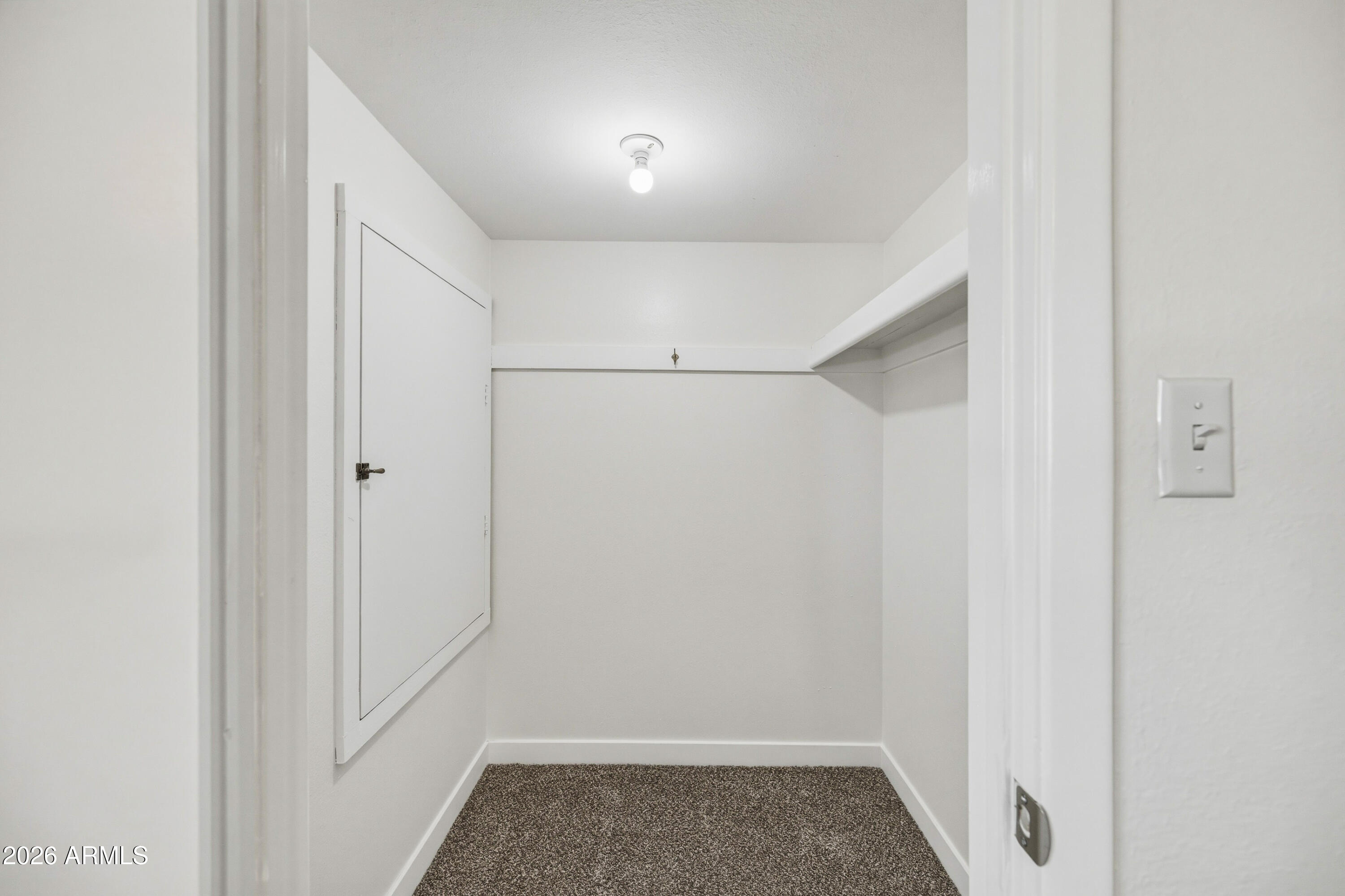 DREAMLAND MANOR UNIT 1 - Residential