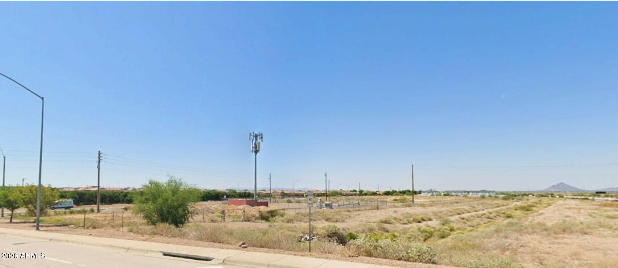 SWC LOOP 202 AND VAL VISTA DR - Land
