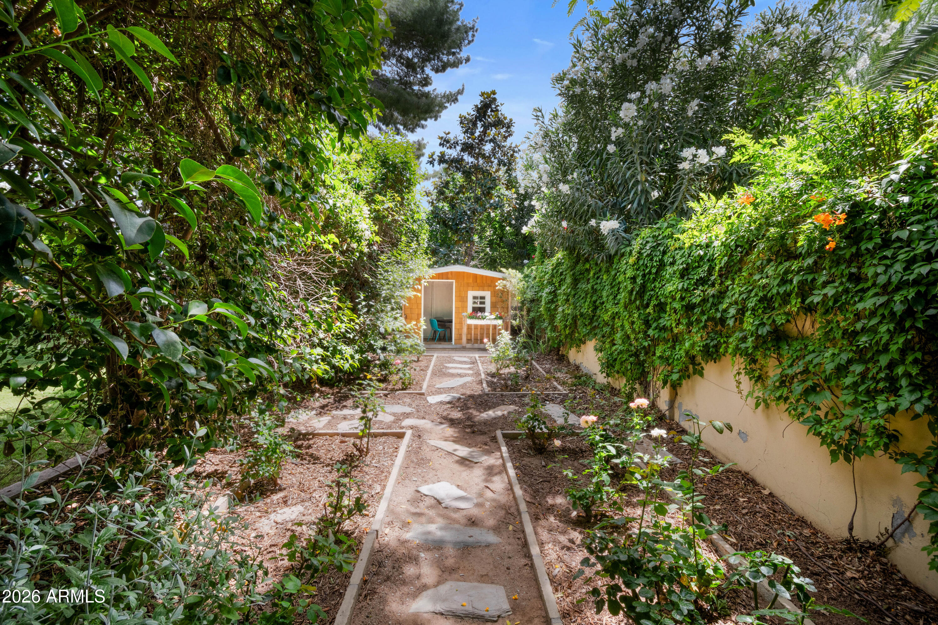 Paradise Park Trails - Residential