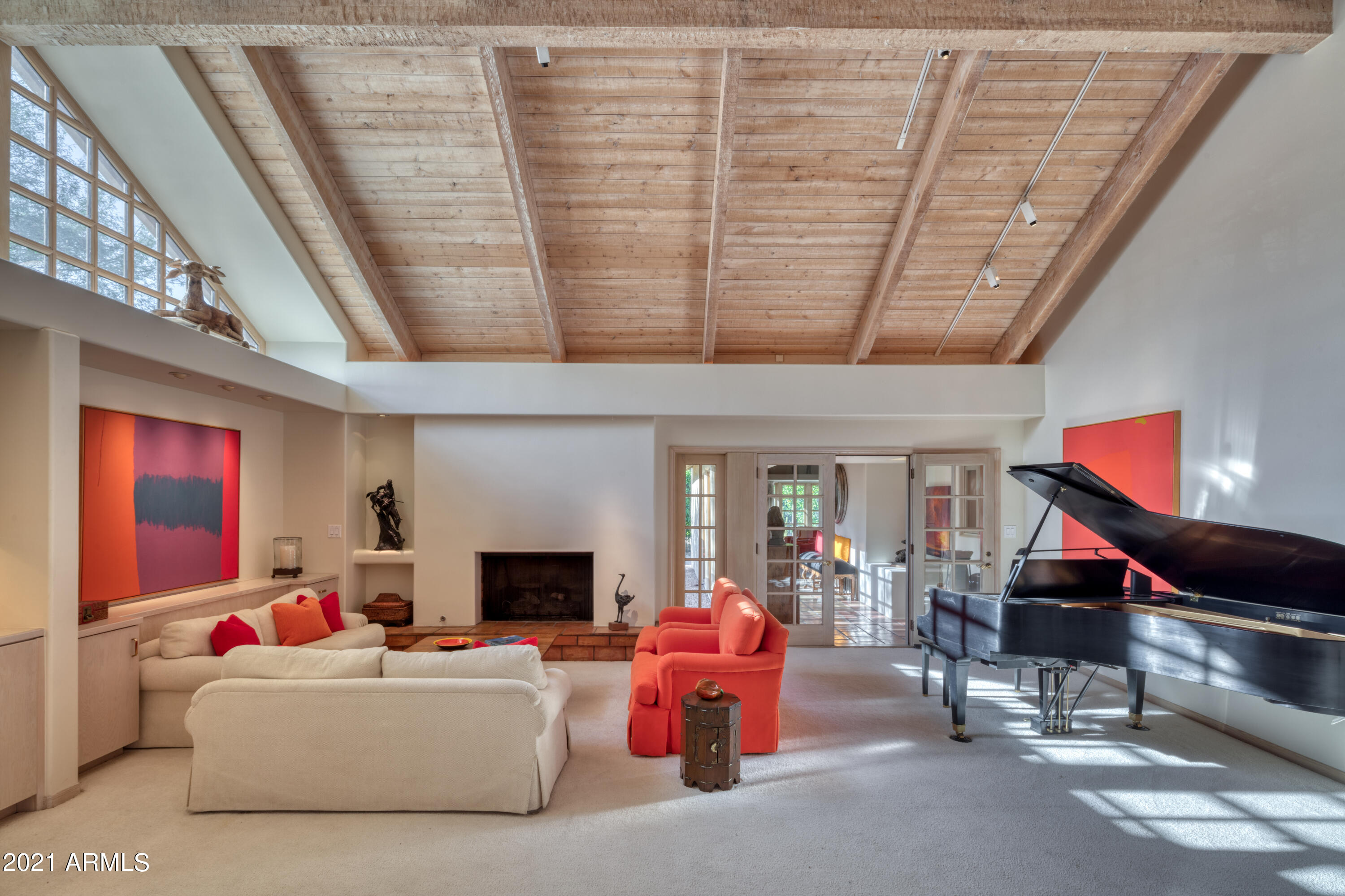PARADISE HILLS - Residential