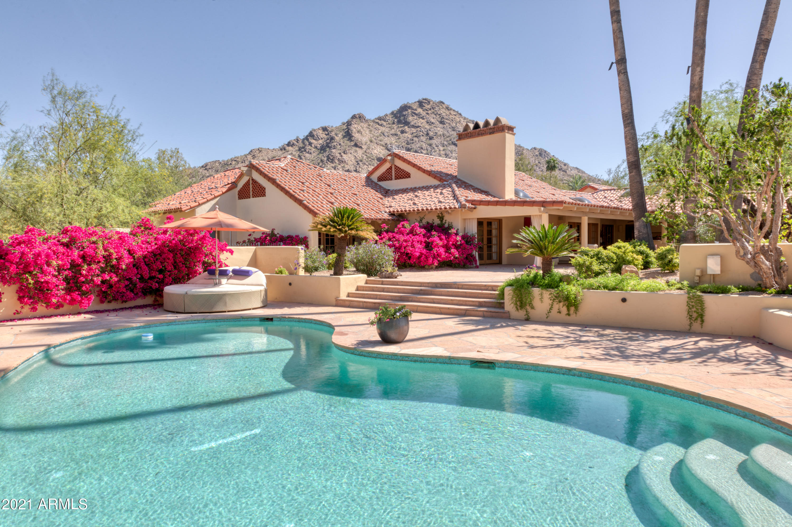 PARADISE HILLS - Residential