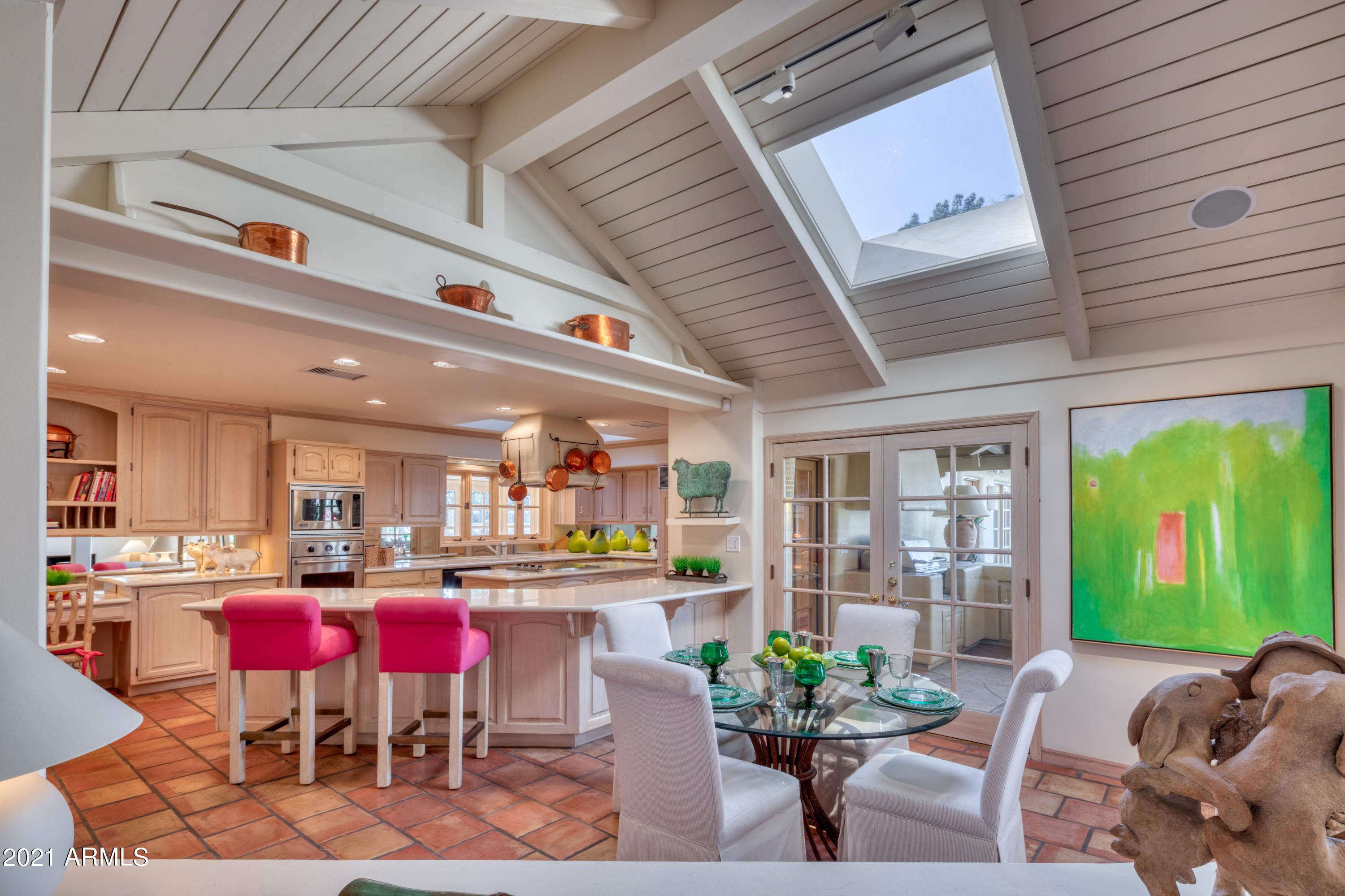 PARADISE HILLS - Residential