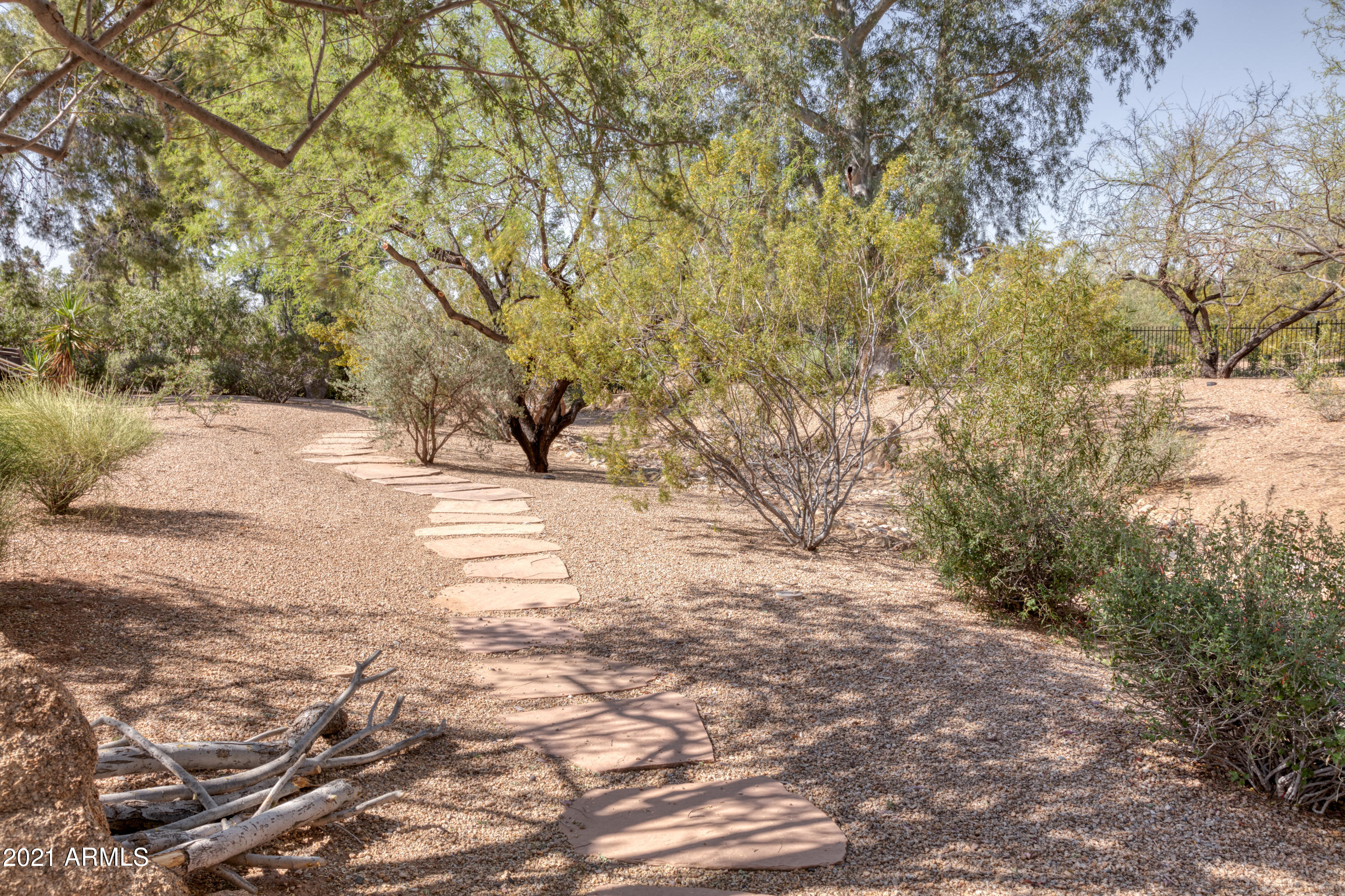 PARADISE HILLS - Residential
