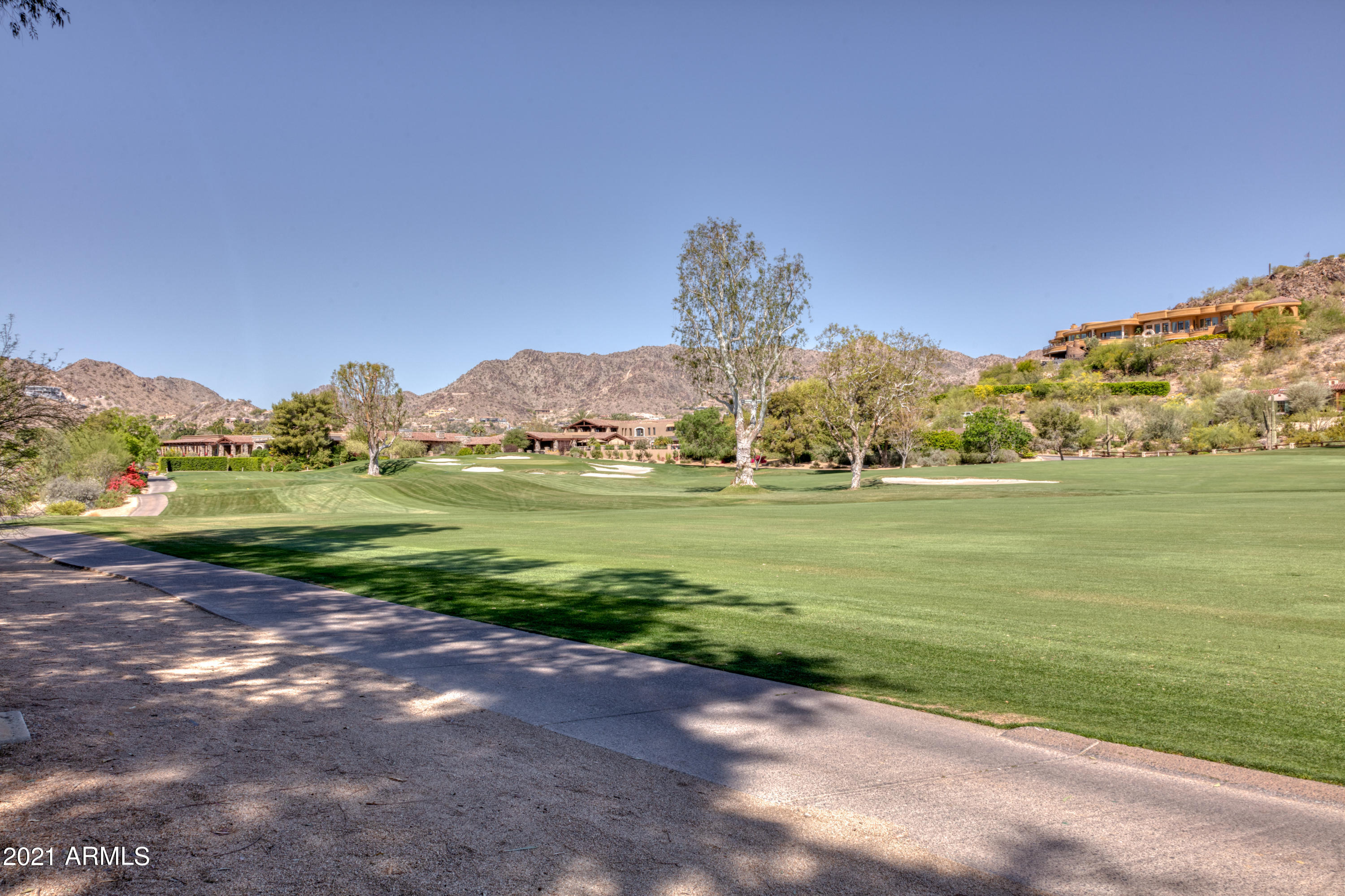 PARADISE HILLS - Residential