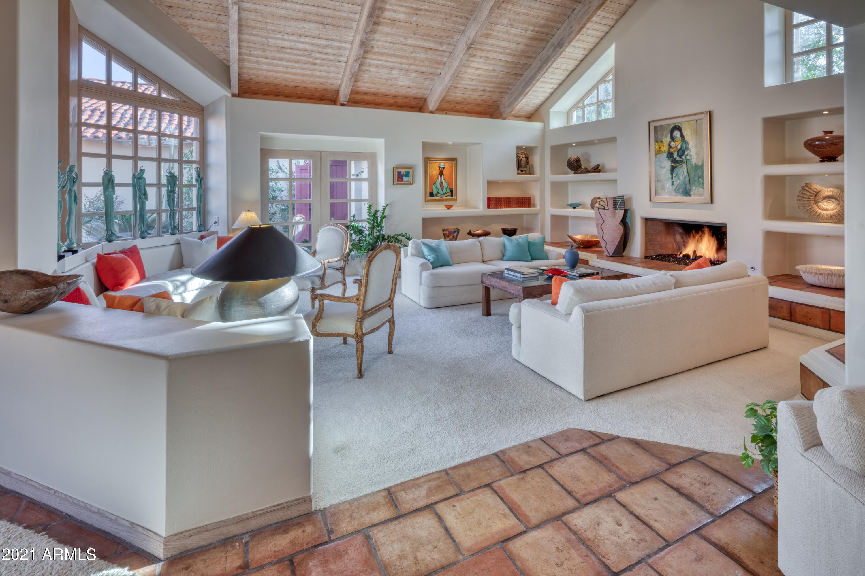 PARADISE HILLS - Residential
